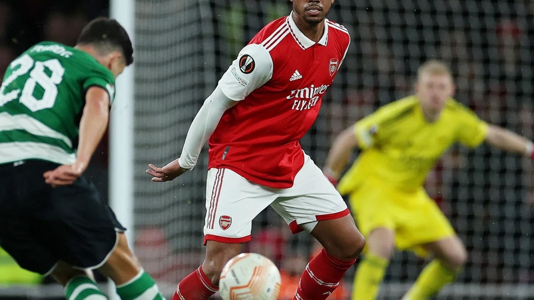ALVALADE EM CHAMAS ESTA NOITE: GY&Ouml;KERES REGRESSA AO EST&Aacute;DIO ONDE FEZ 53 GOLOS &mdash; DO LADO ERRADO