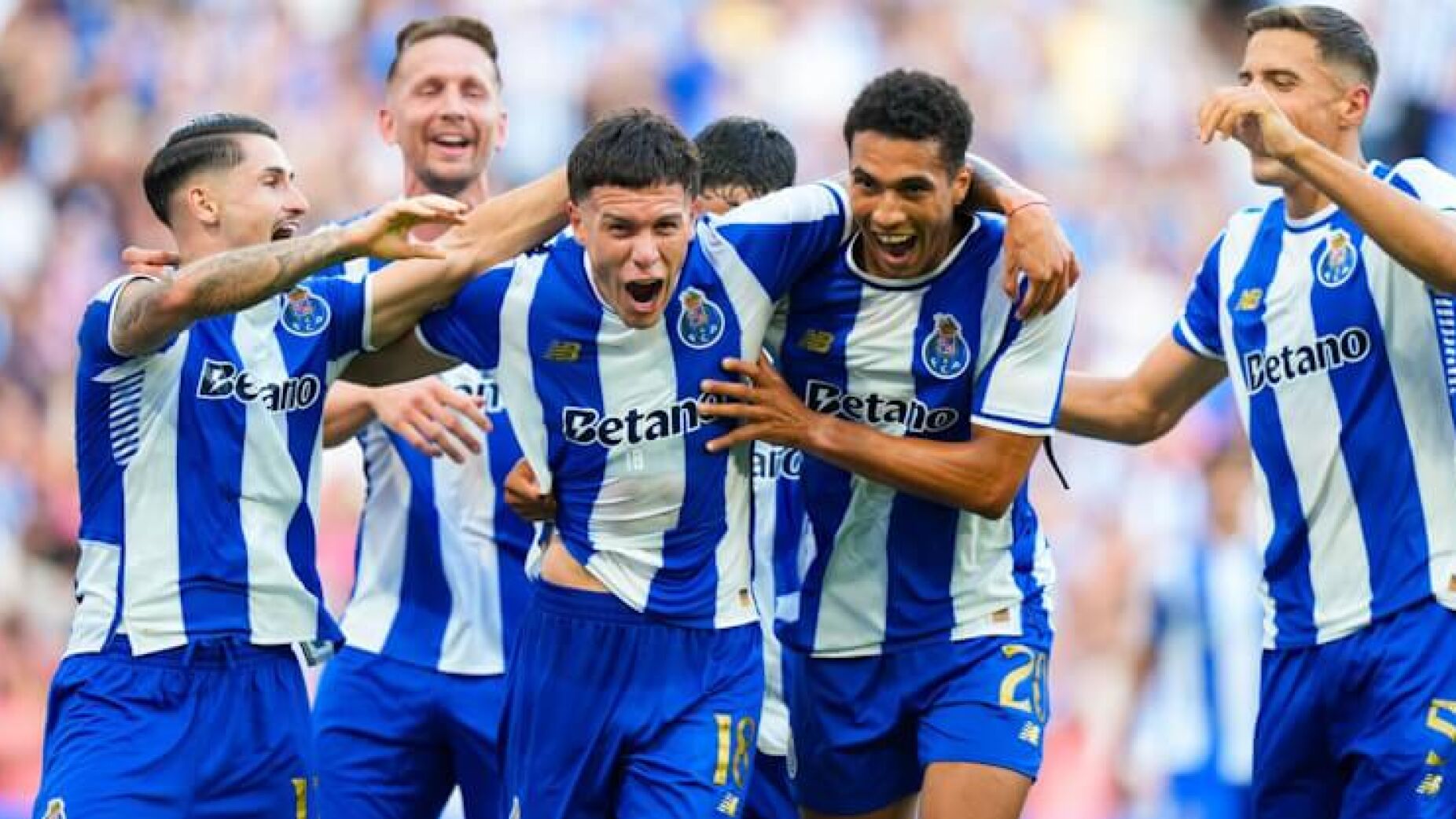 FC Porto em modo rolo compressor goleia Casa Pia (VÍDEO)