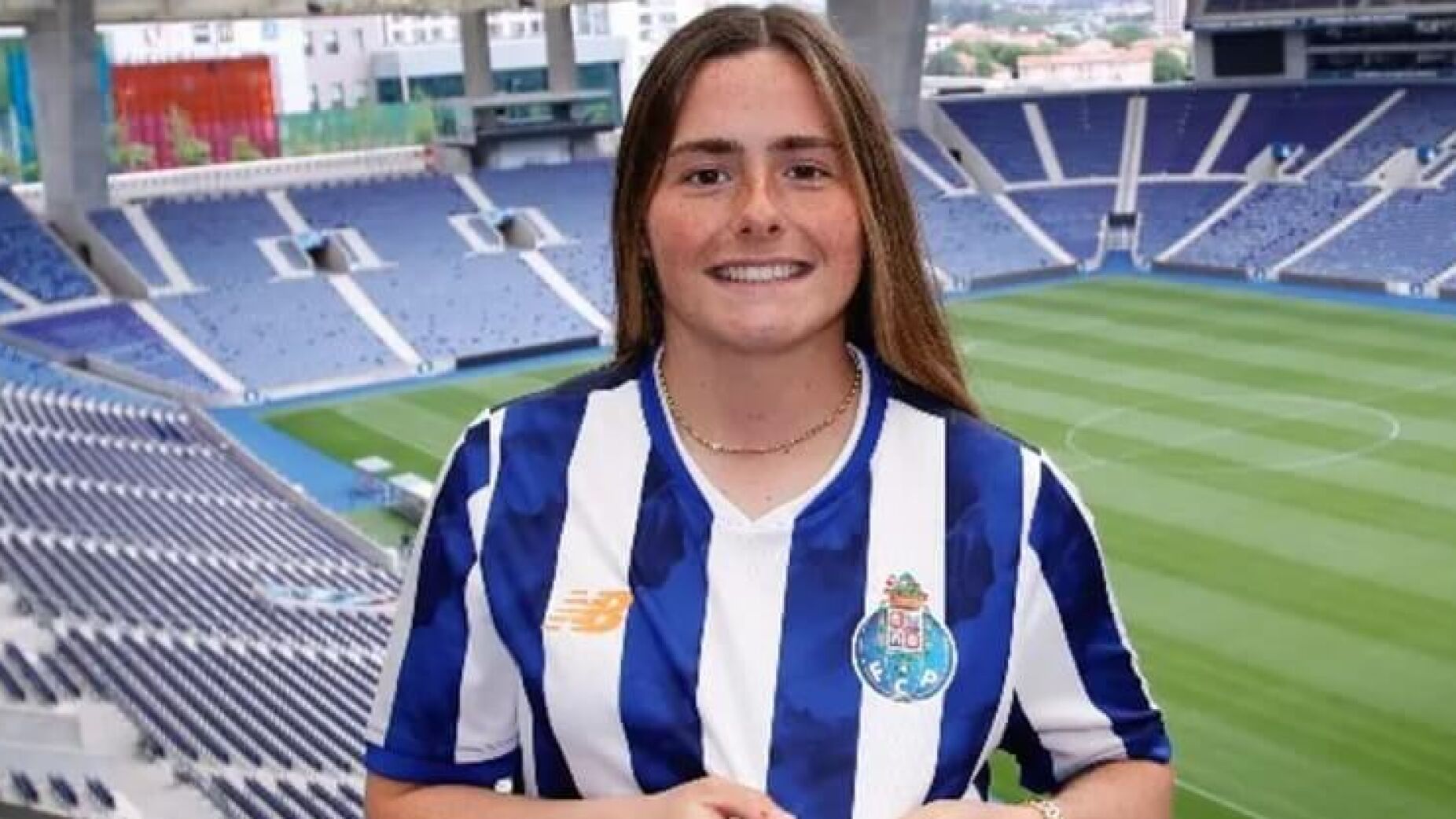 FC Porto anuncia renovação de Verónica Khudyakova