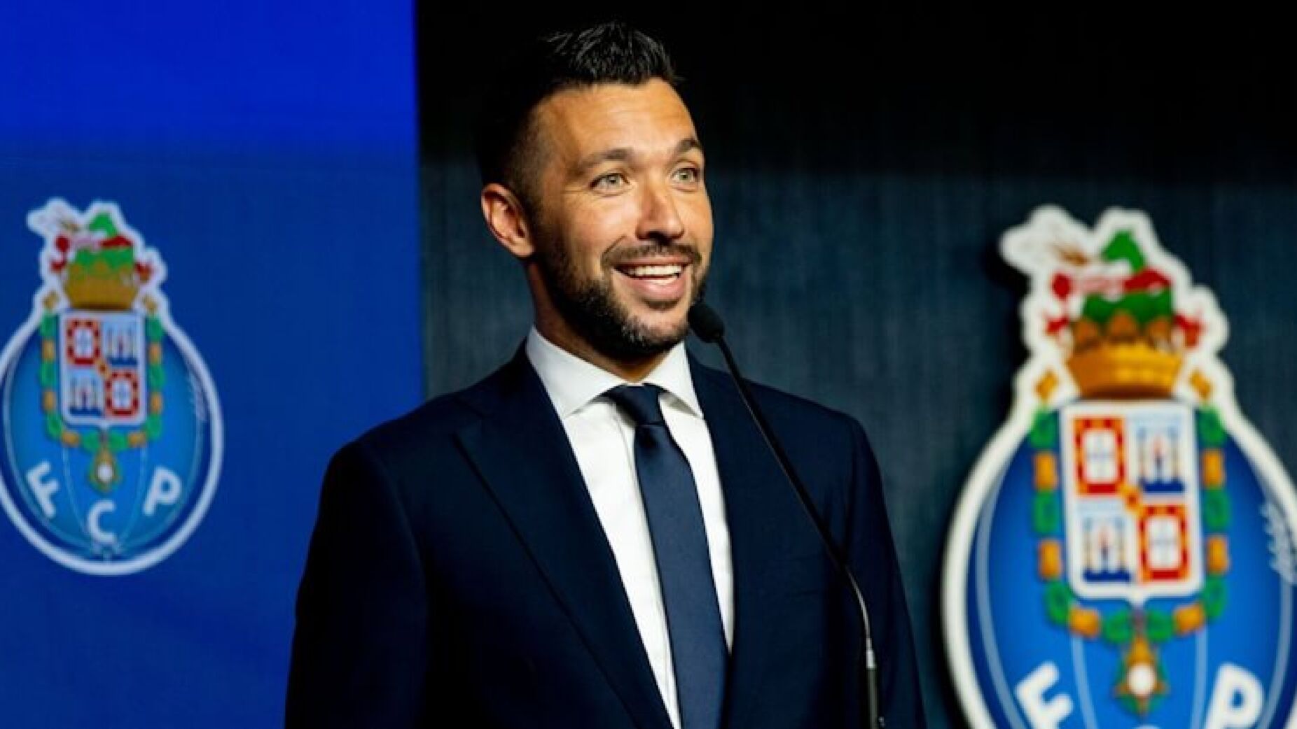 Francesco Farioli deixa os jogadores do FC Porto em sentido