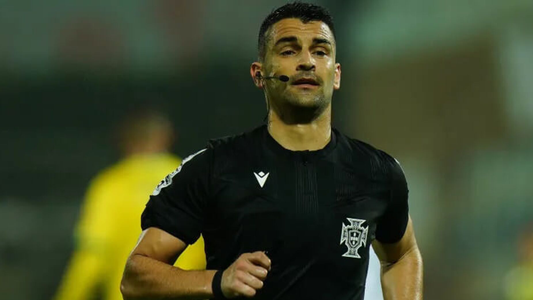 FC Porto emite comunicado arrasador contra árbitro Vítor Ferreira