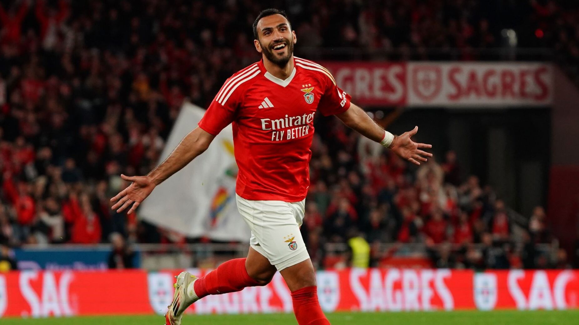 Onze provável: Benfica apresenta versão de gala para receber o Famalicão