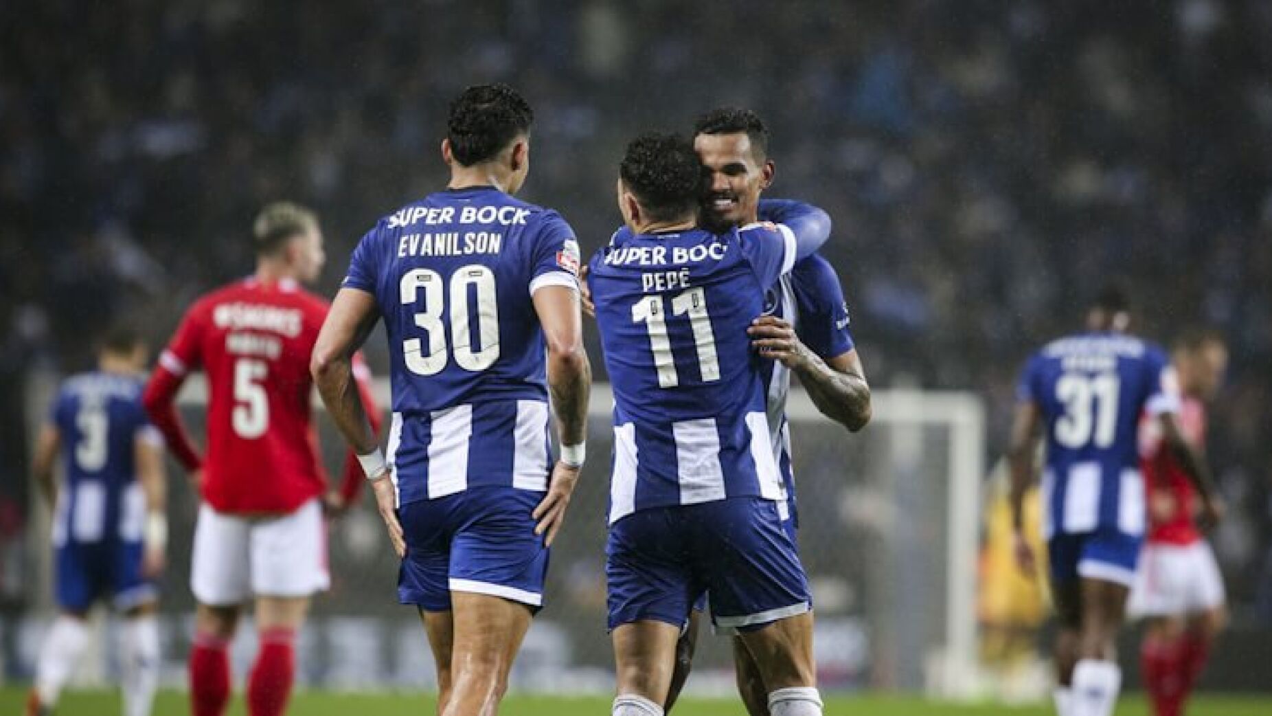 Benfica 'esconde' o 5º golo do FC Porto nas suas redes sociais