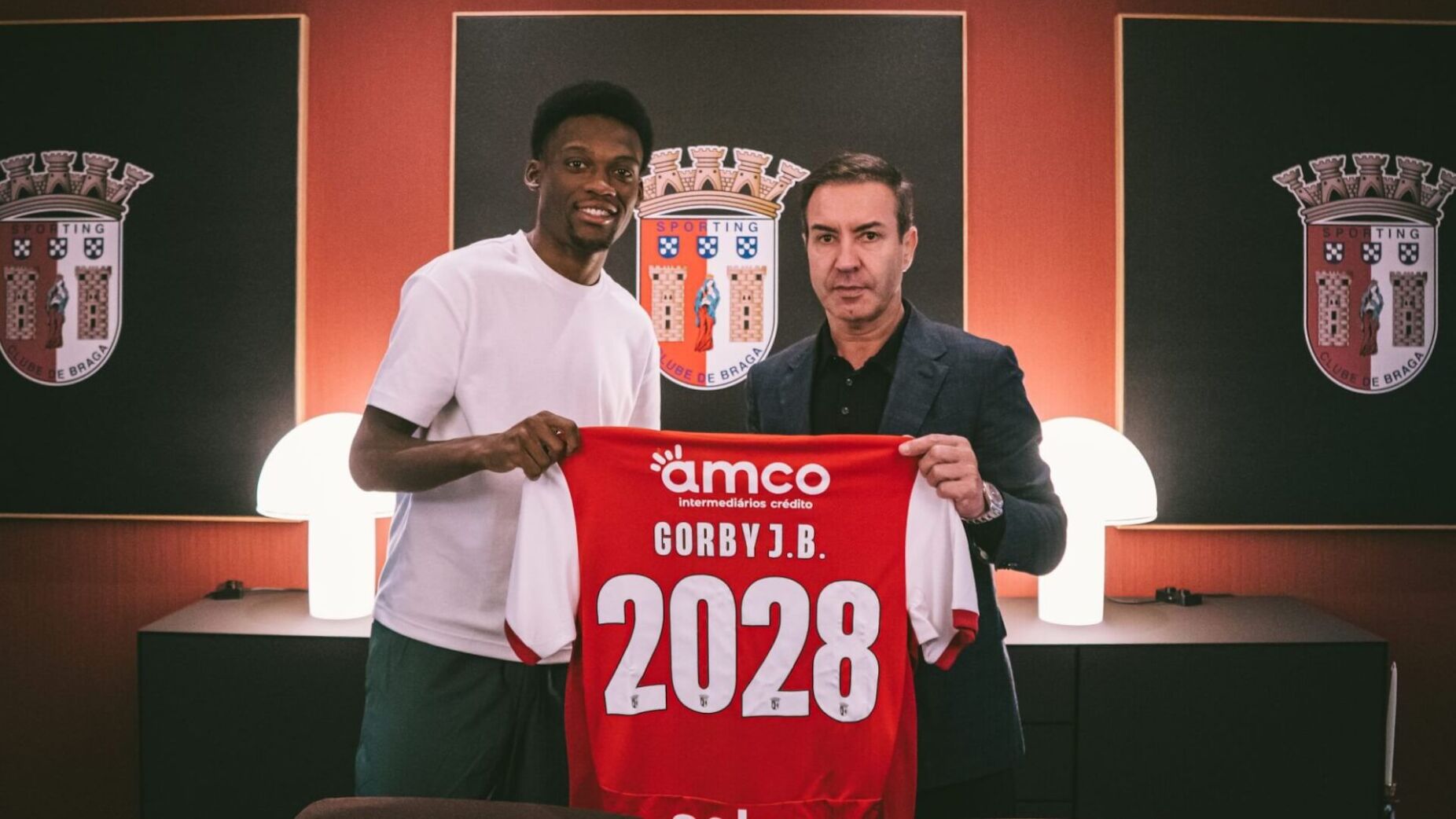 SC Braga anuncia renovação de contrato de Gorby