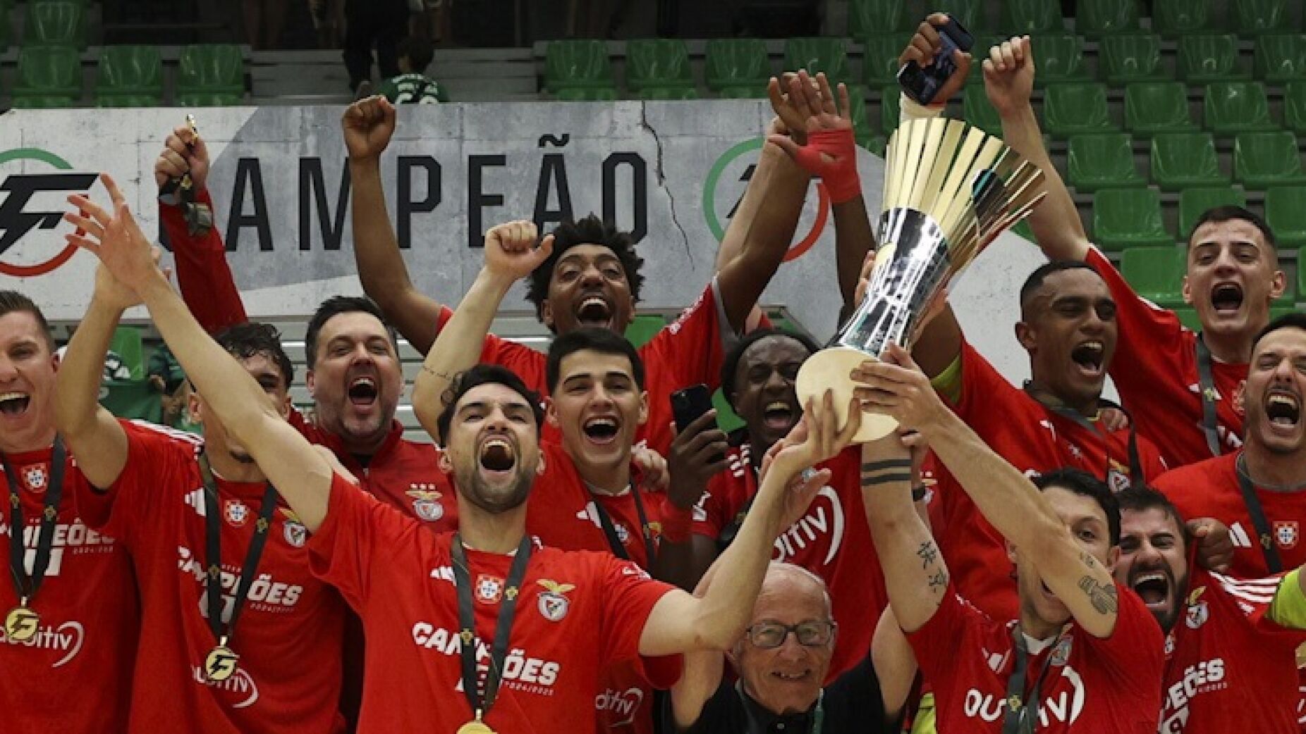 Benfica impede penta do Sporting e sagra-se campeão de futsal