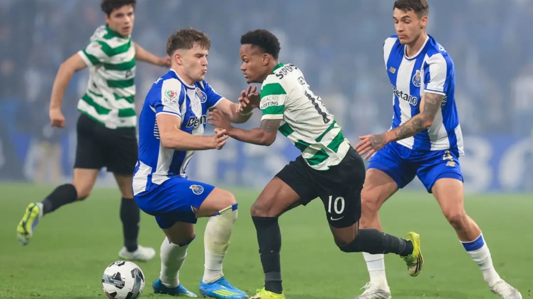 Sporting na final da Ta&ccedil;a de Portugal ap&oacute;s segurar 0-0 no Drag&atilde;o &mdash; In&aacute;cio e Hjulmand sa&iacute;ram lesionados