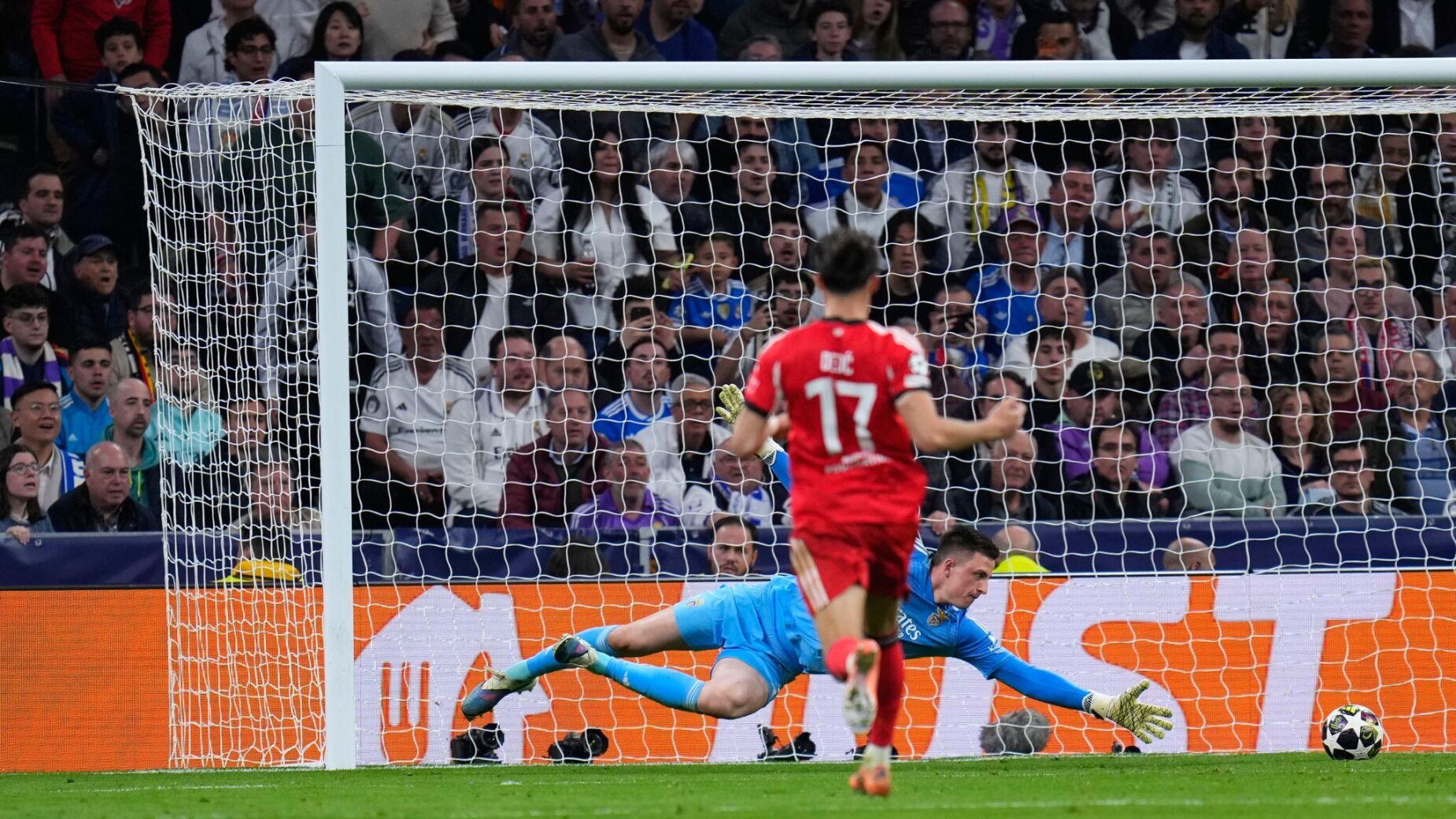 Milh&otilde;es em jogo&hellip; mas ficou dinheiro por conquistar na Luz