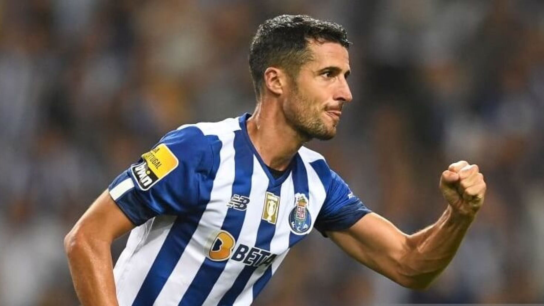 Marcano garante presença no Mundial de Clubes com aditamento ao contrato