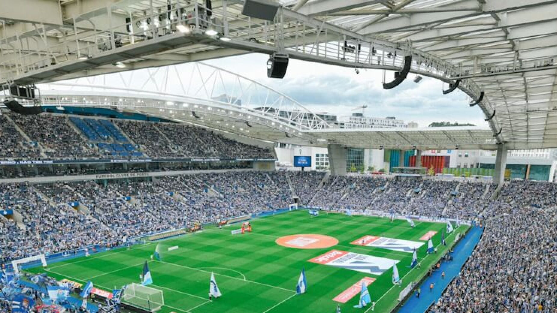 FC Porto não joga partida da Taça da Liga no Dragão após castigo