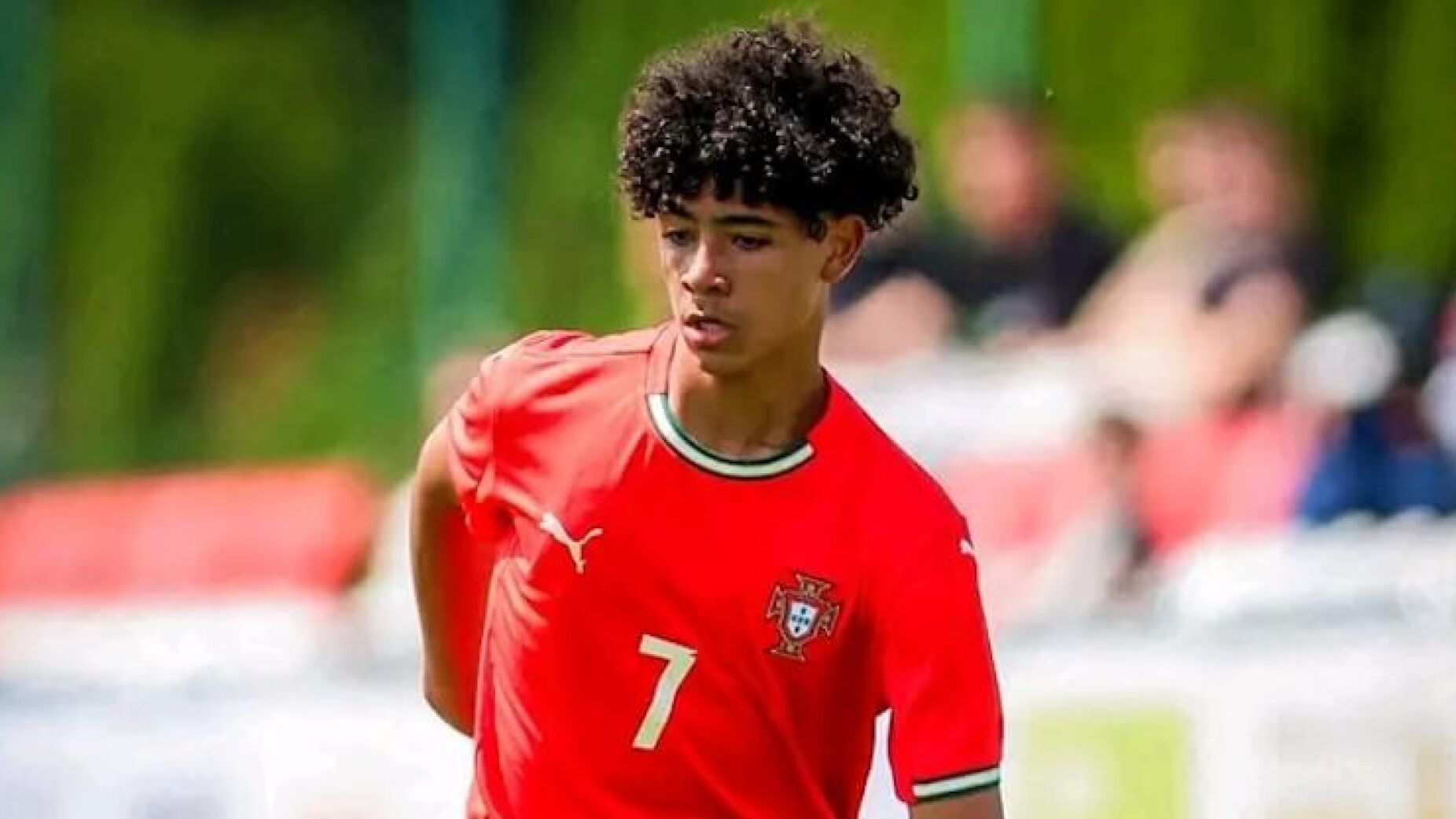 Portugal empata com a Grécia com Cristianinho a titular