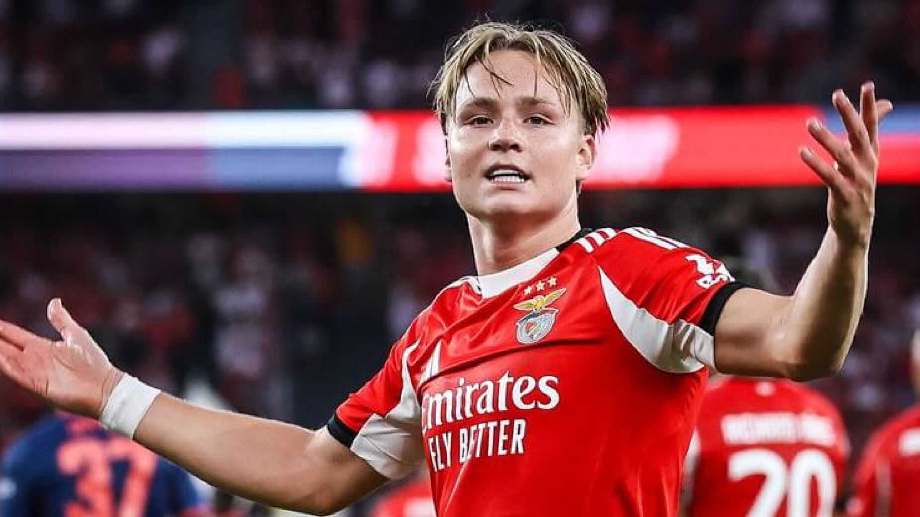 A reação do Benfica após Schjelderup ser acusado de crime sexual