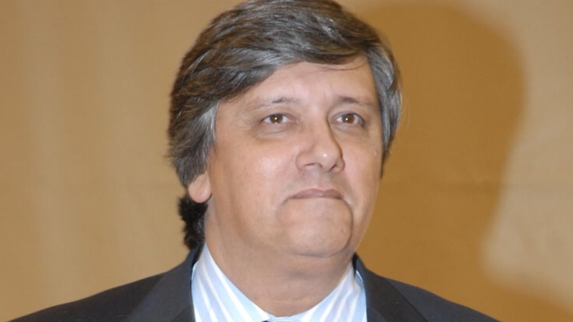 Laurentino Dias defende maior envolvimento da FPF no COP e critica Fernando Gomes