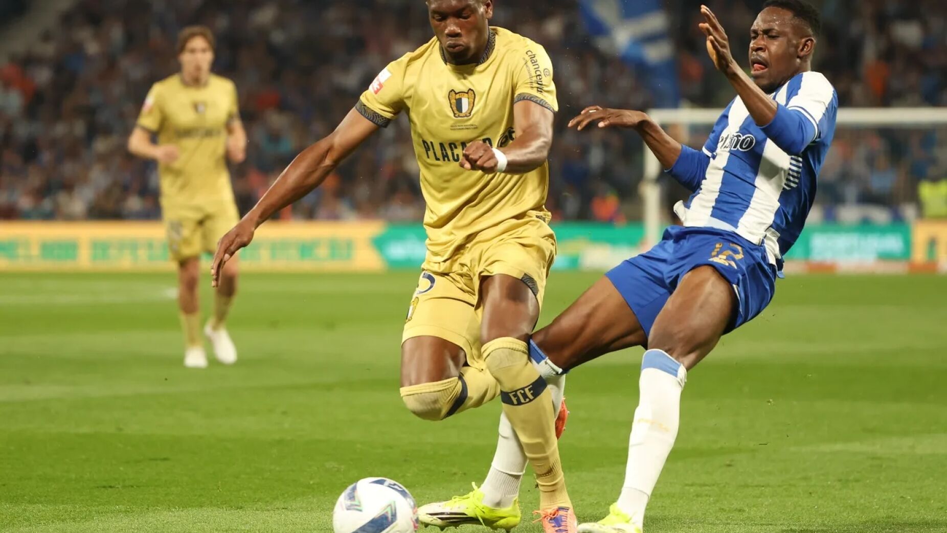 O PORTO EM QUEDA LIVRE: OS N&Uacute;MEROS QUE ASSUSTAM, O 90+9 QUE GELOU O DRAG&Atilde;O E A LIDERAN&Ccedil;A QUE COME&Ccedil;A A TREMER