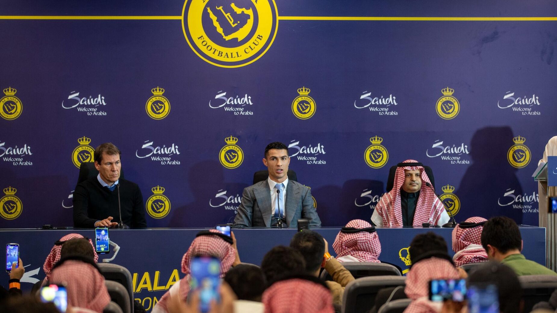 Fabrizio Romano esclarece tens&atilde;o de CR7: problema n&atilde;o &eacute; o Al Nassr, mas a gest&atilde;o da Liga Saudita