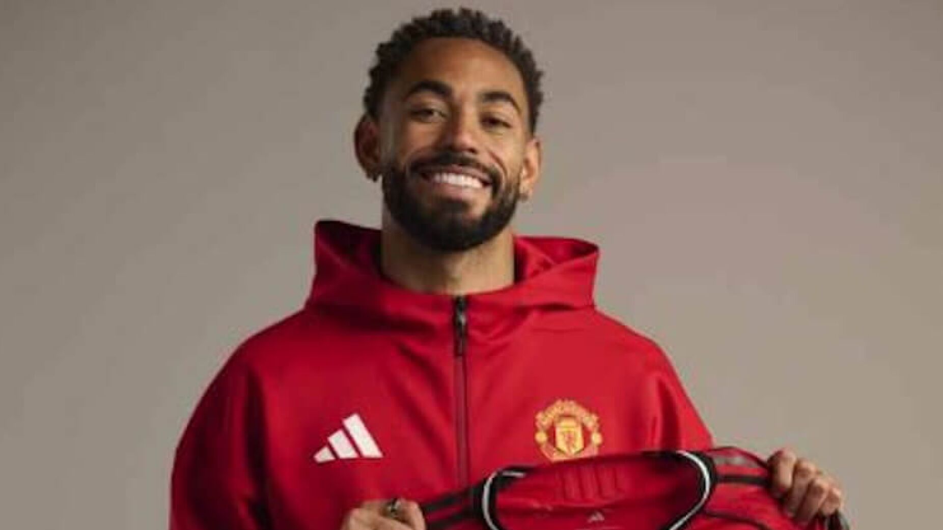 Matheus Cunha é reforço do Manchester United - OFICIAL