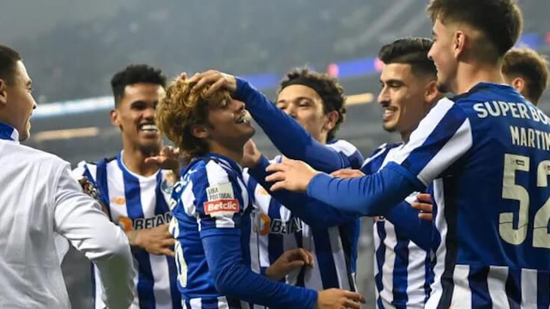 Perdeu espaço no FC Porto e é cobiçado pelo Olympiakos