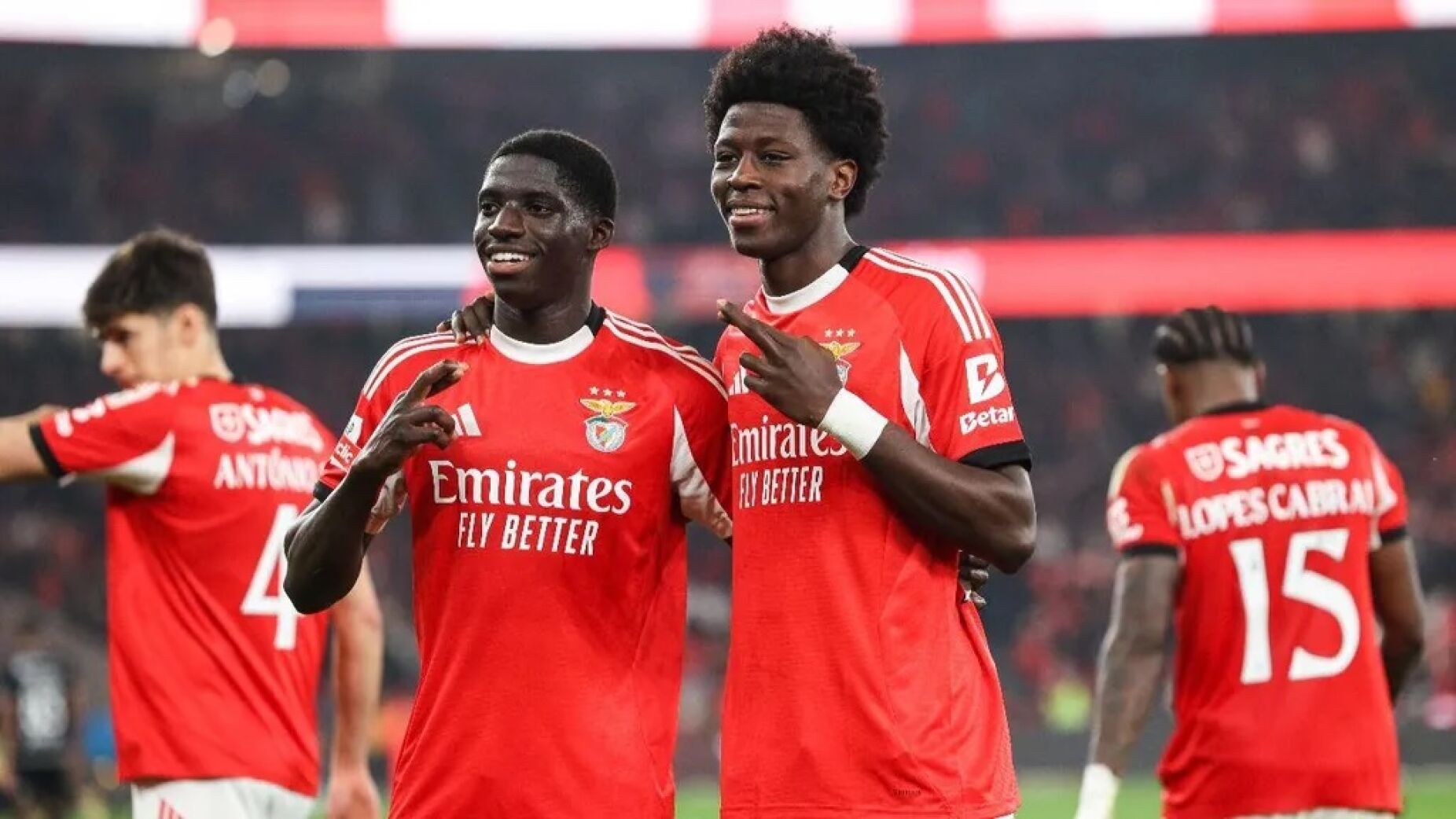 Luz em modo Champions: Mourinho chama jovens e gere ausências antes do duelo europeu