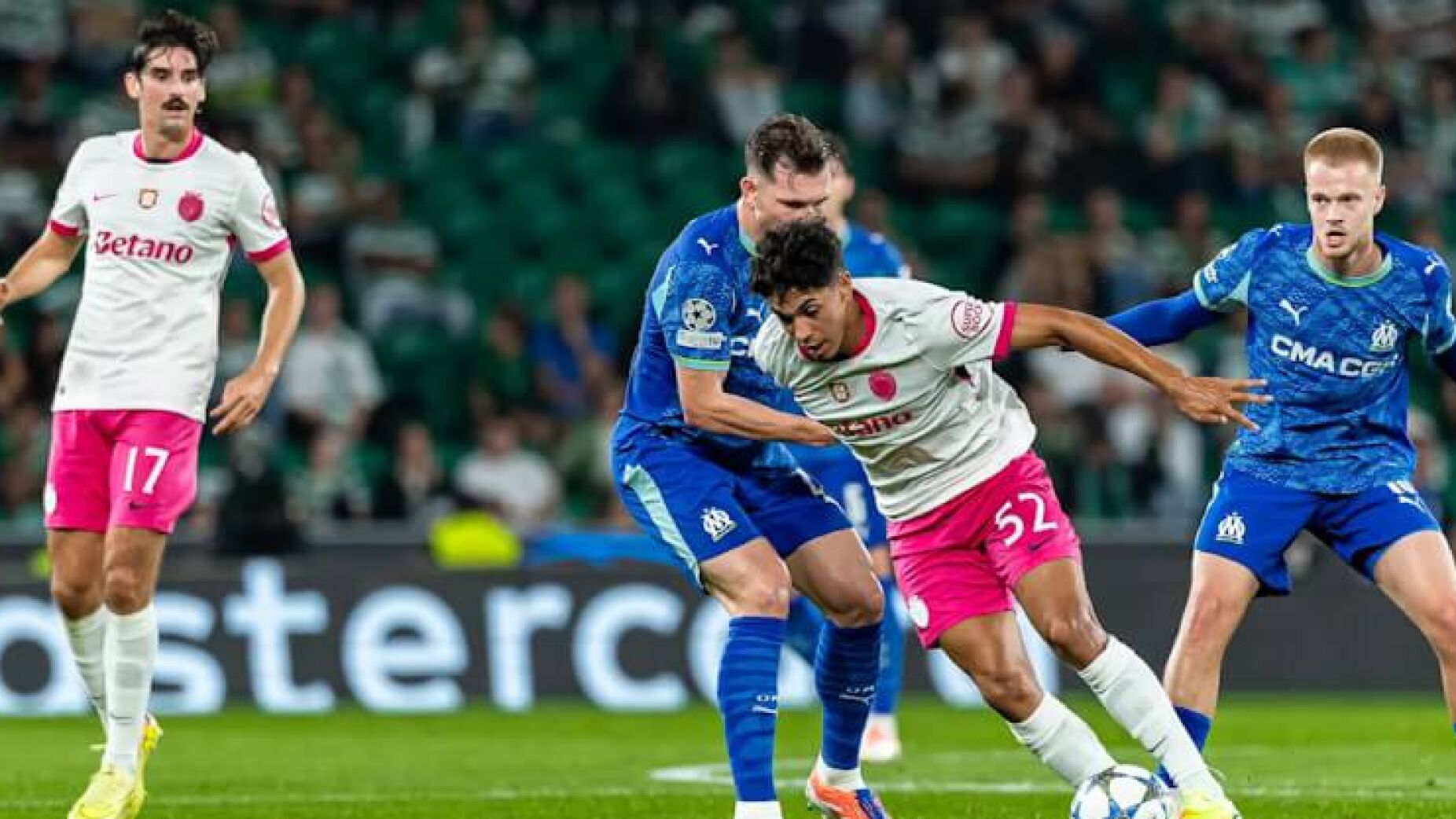 Azia? Jogadores do Marselha arrasam arbitragem em Alvalade