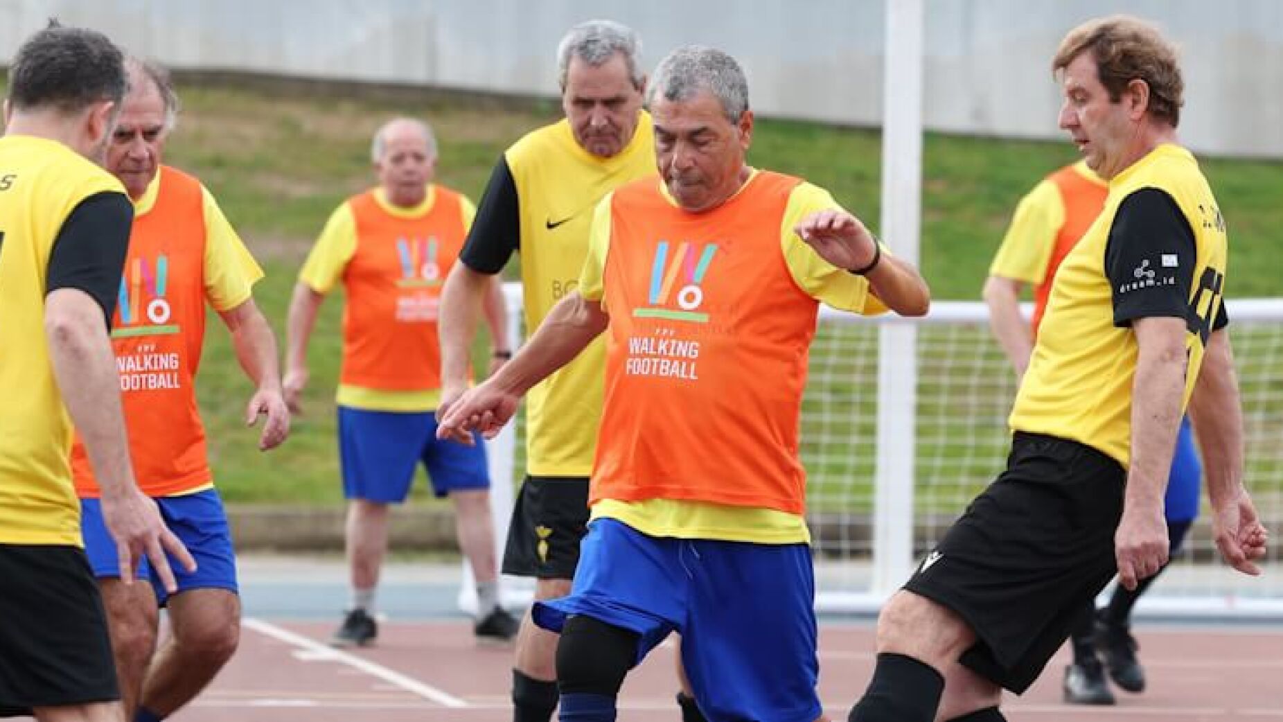 “Walking Football”: A Modalidade Que Faz Mexer os Mais Velhos em Portugal