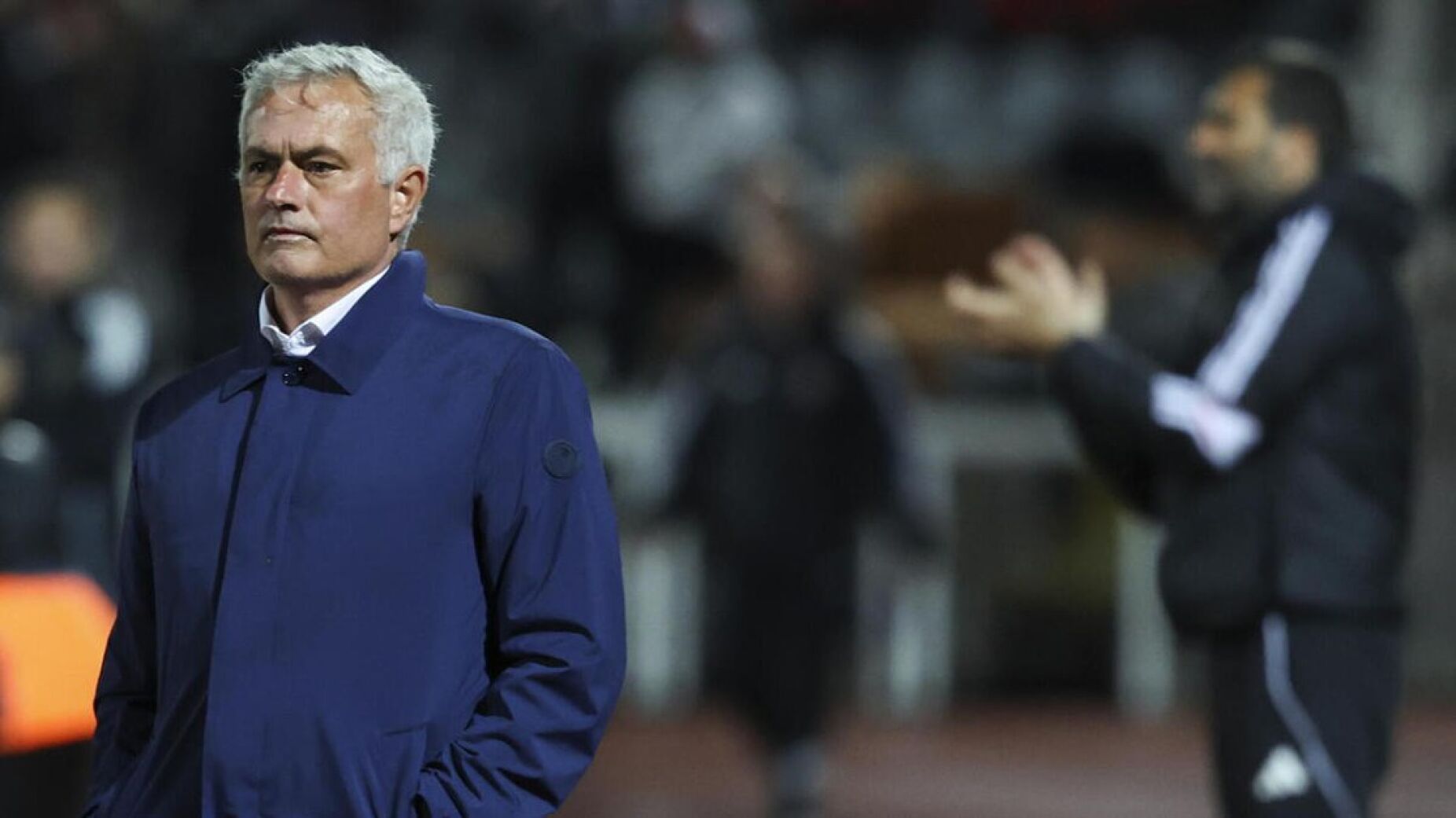 BOMBA NA LUZ: JORGE MENDES QUER QUE MOURINHO SAIA DO BENFICA &mdash; E O SPECIAL ONE RESPONDEU AO VIVO NA CONFER&Ecirc;NCIA