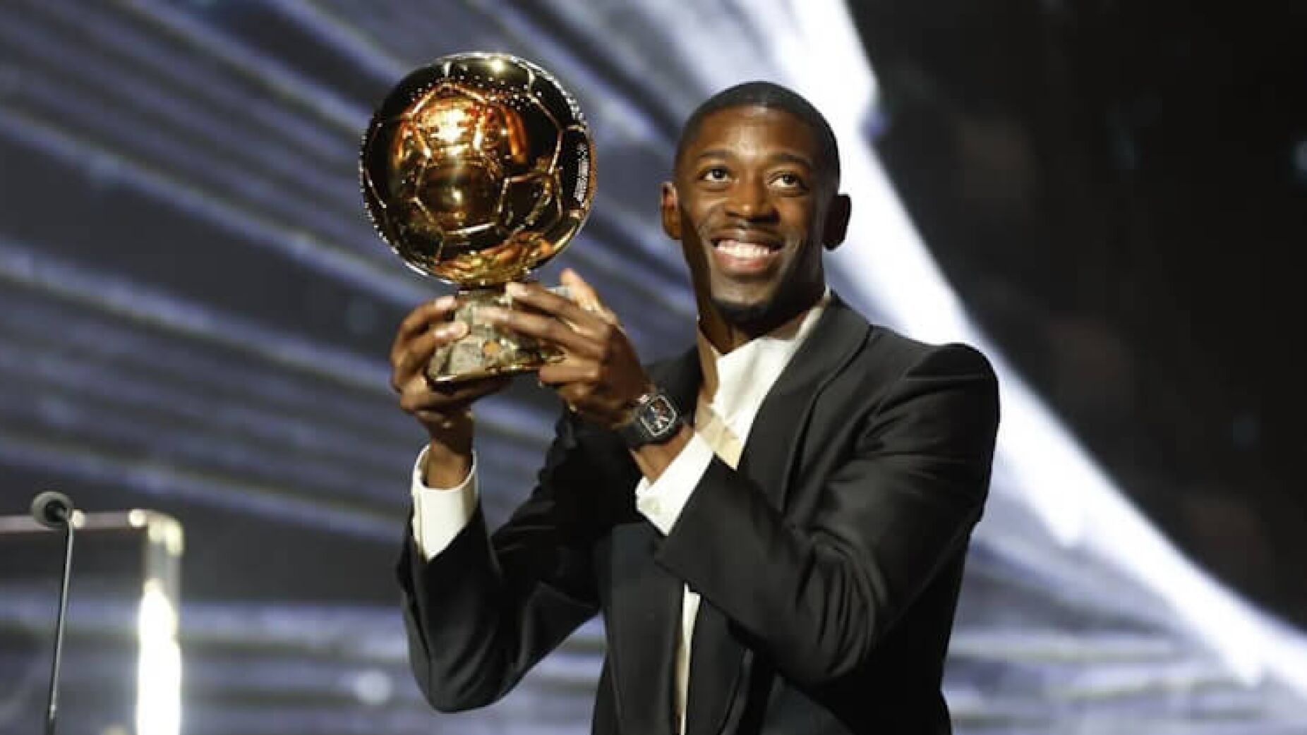 Dembélé chegou a ser oferecido ao Benfica antes de vencer a Bola de Ouro