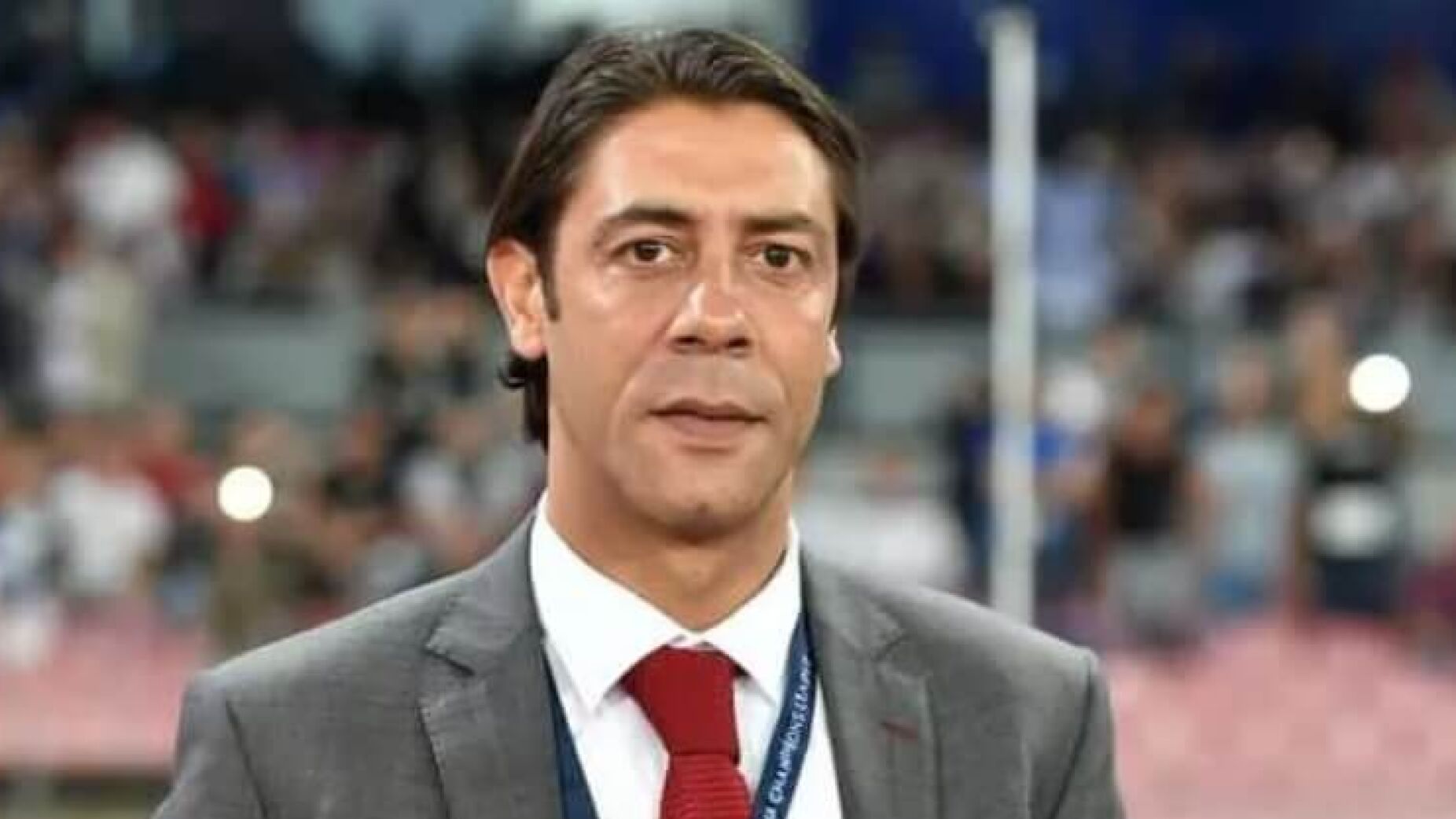 Ex-dirigente do Benfica arrasa Lage e deixa sério aviso a Rui Costa