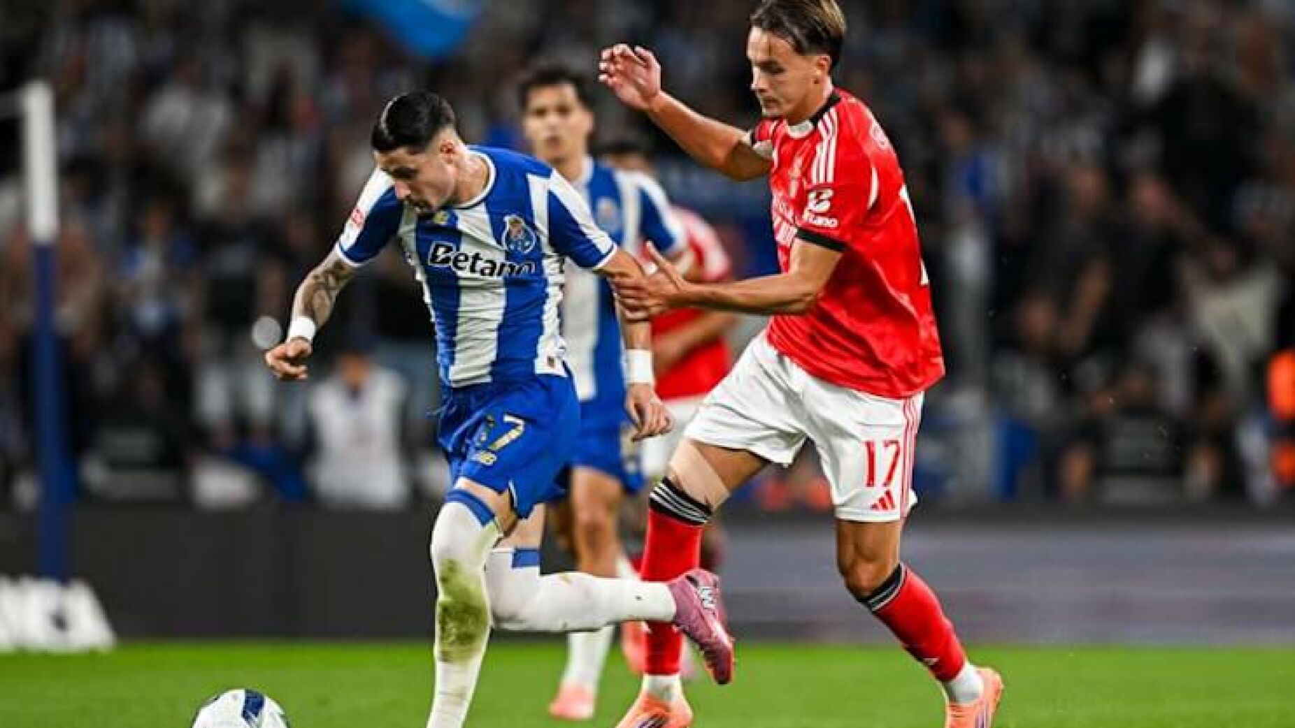FC Porto avança com queixa contra jogador do Benfica após clássico