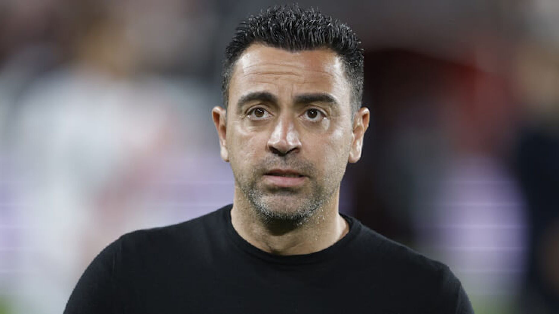 Xavi visa Figo e assume: "Não me considero melhor do que Messi ou CR7"