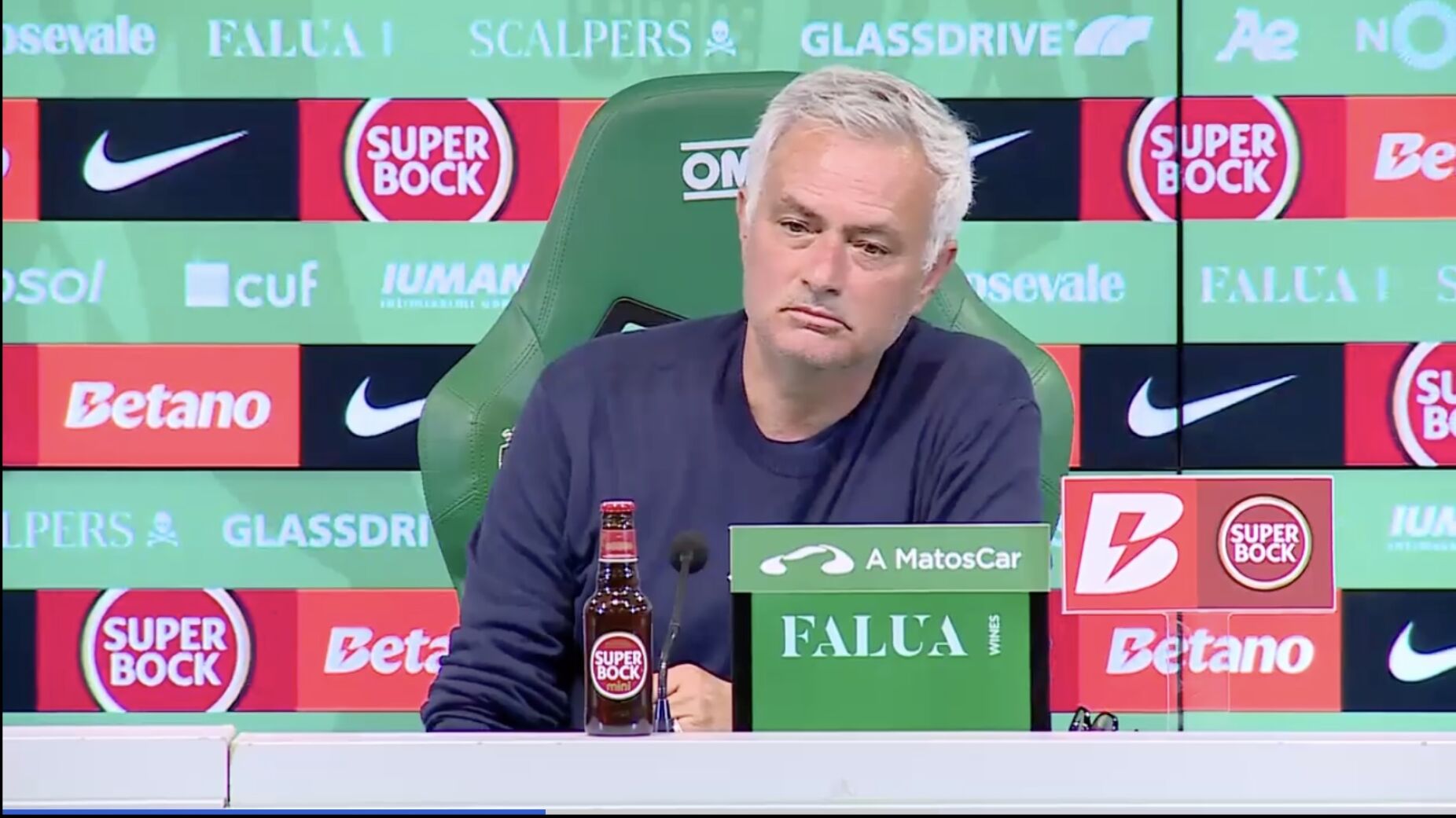 Mourinho ap&oacute;s o D&eacute;rbi: "o Benfica n&atilde;o perdeu nenhum dos cinco jogos grandes." Schjelderup renova at&eacute; 2029