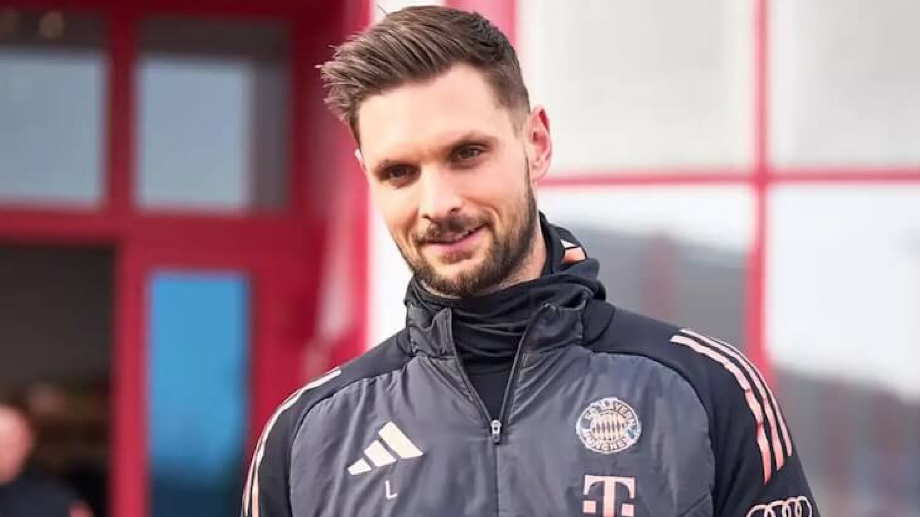 Guarda-redes do Bayern anuncia morte do filho de 6 anos