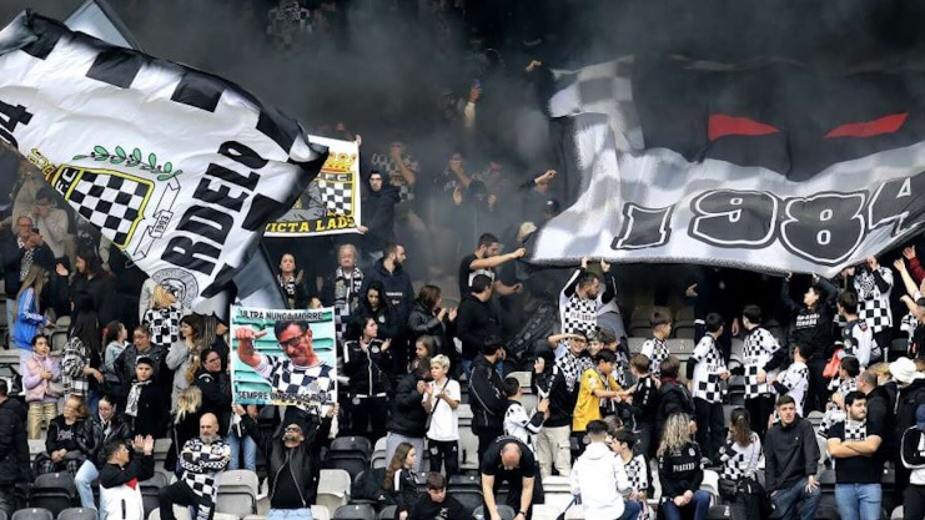 Boavista alvo de buscas da PJ por suspeitas de corrupção