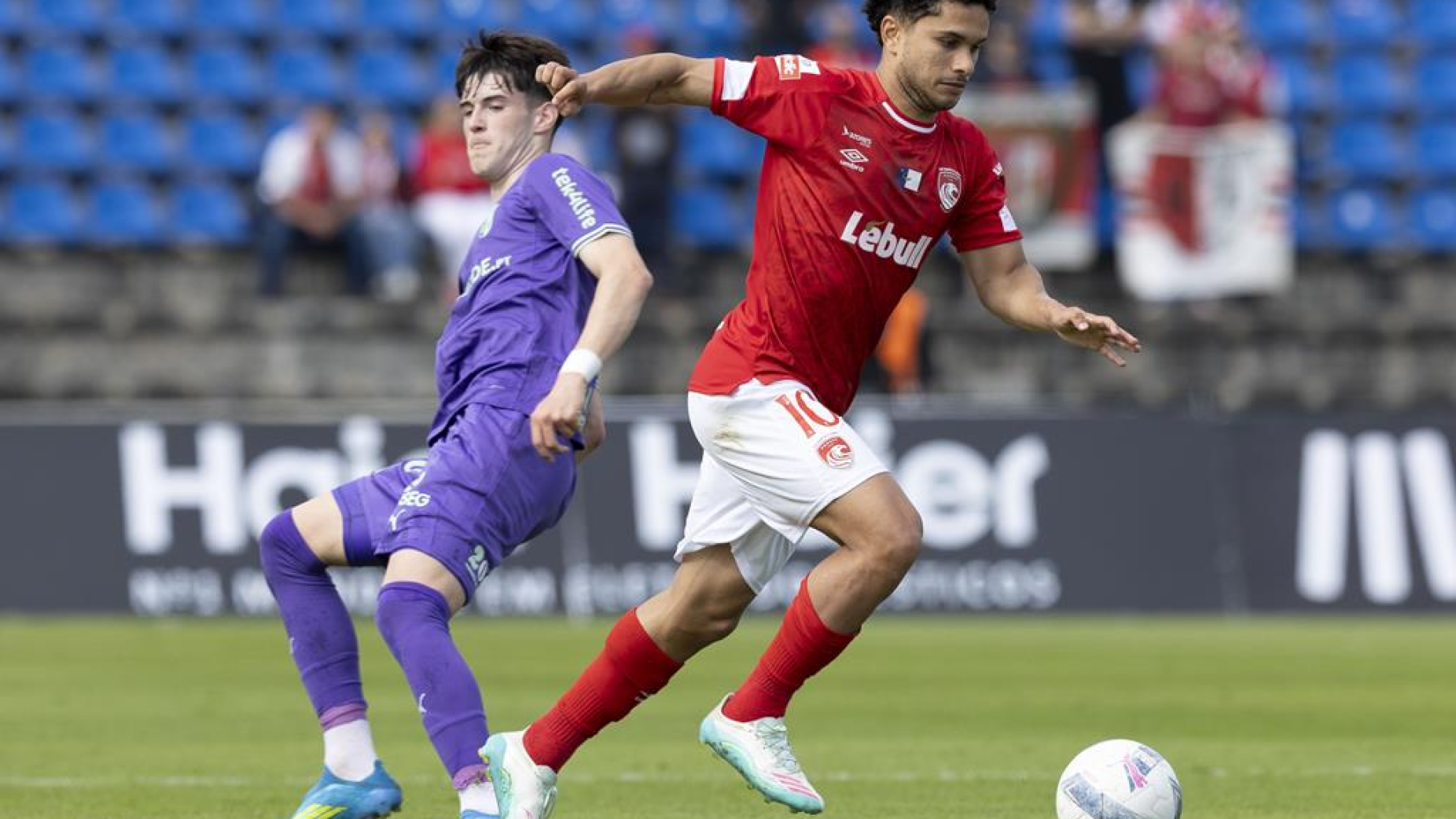 Santa Clara d&aacute; a volta e bate o SC Braga (2-1) tr&ecirc;s dias antes da meia-final da Liga Europa