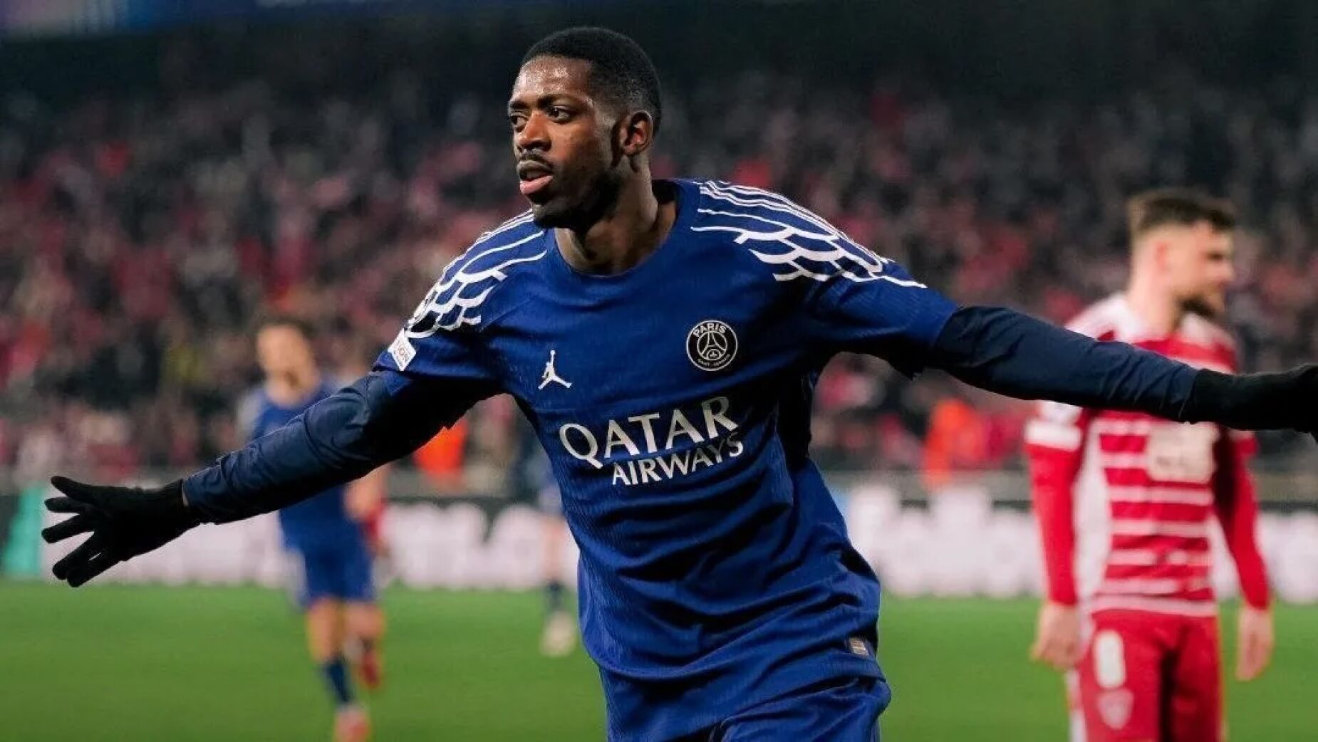 Demb&eacute;l&eacute; exige contrato megal&oacute;mano para renovar com o PSG