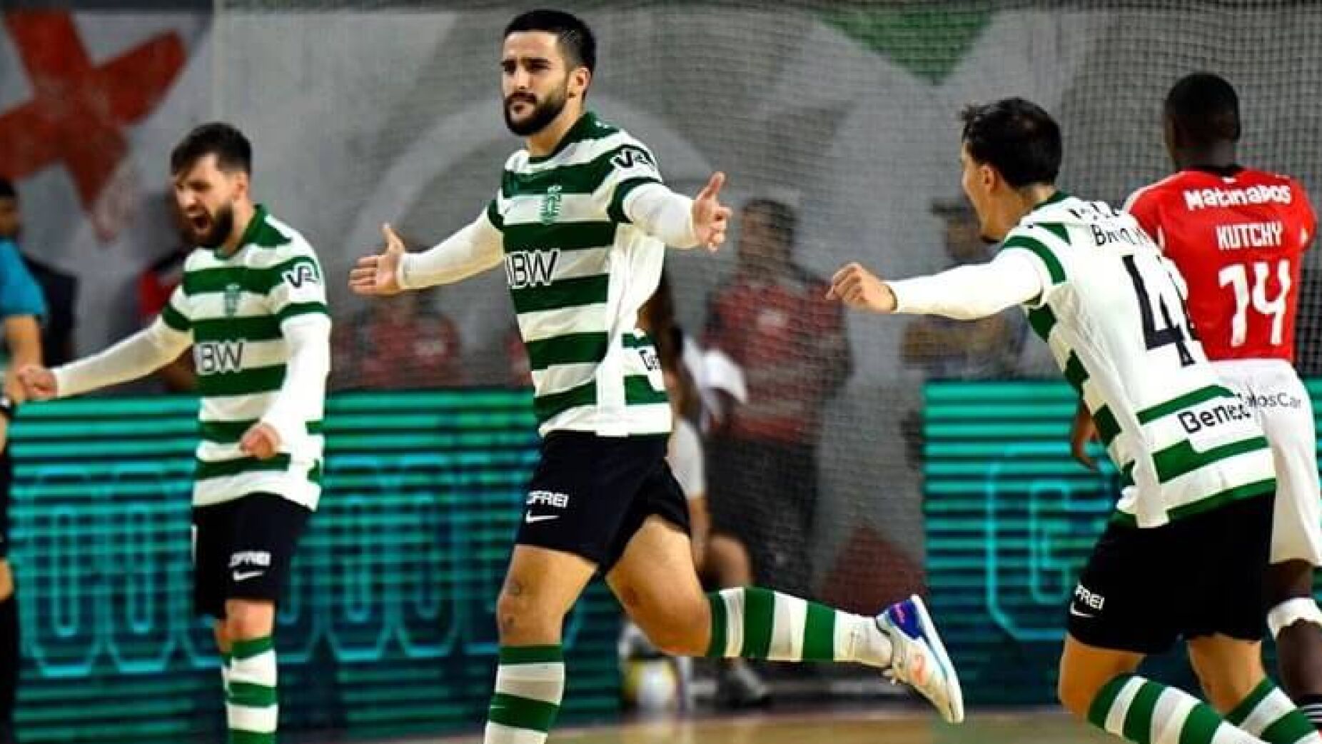 Sporting aplica chapa 19 na Champions de Futsal e bate recorde