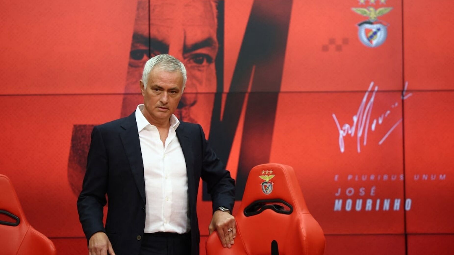 Confian&ccedil;a total na Luz: Mourinho garante que fica e Rui Costa fecha a porta a mudan&ccedil;as