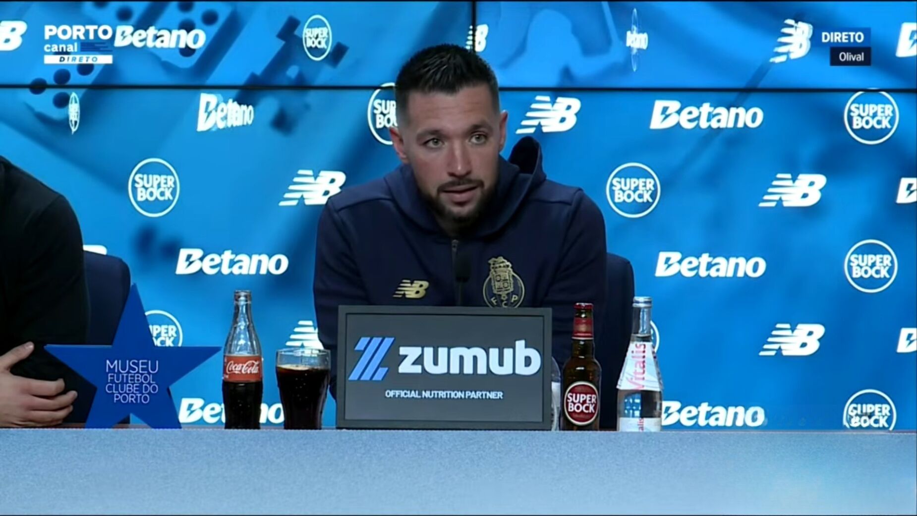 Farioli aponta fasquia mais alta para o Cl&aacute;ssico: &laquo;Temos de fazer mais e melhor do que no jogo anterior&raquo;