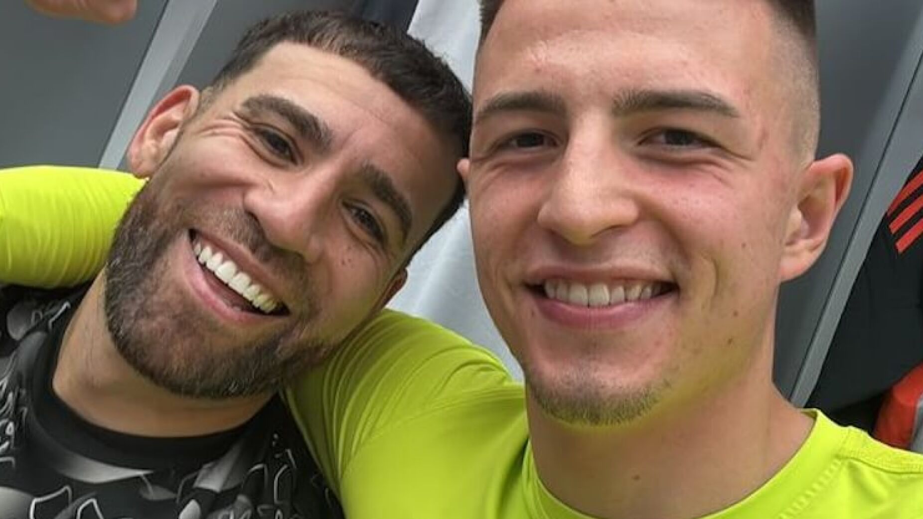 Reação de Trubin e Otamendi a erro no clássico arranca sorrisos dos benfiquistas
