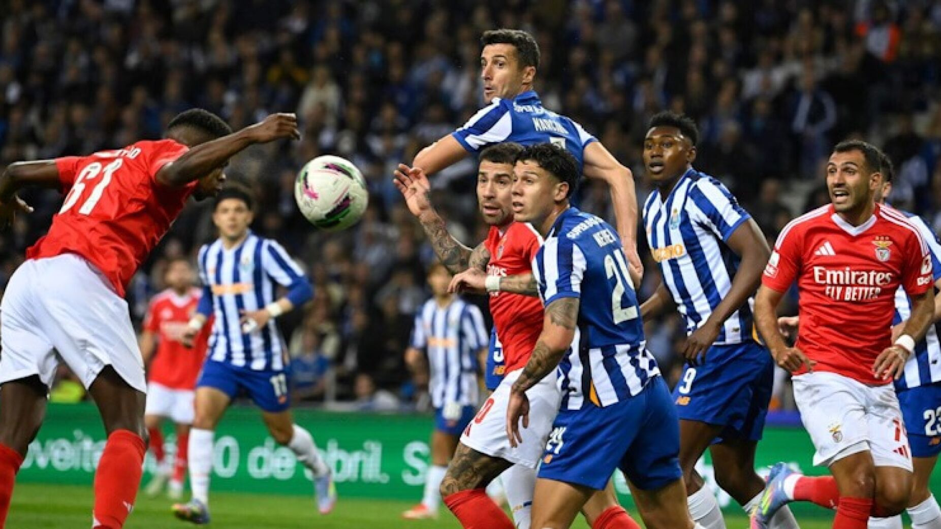 "As derrotas com o Benfica deixaram-nos envergonhados"