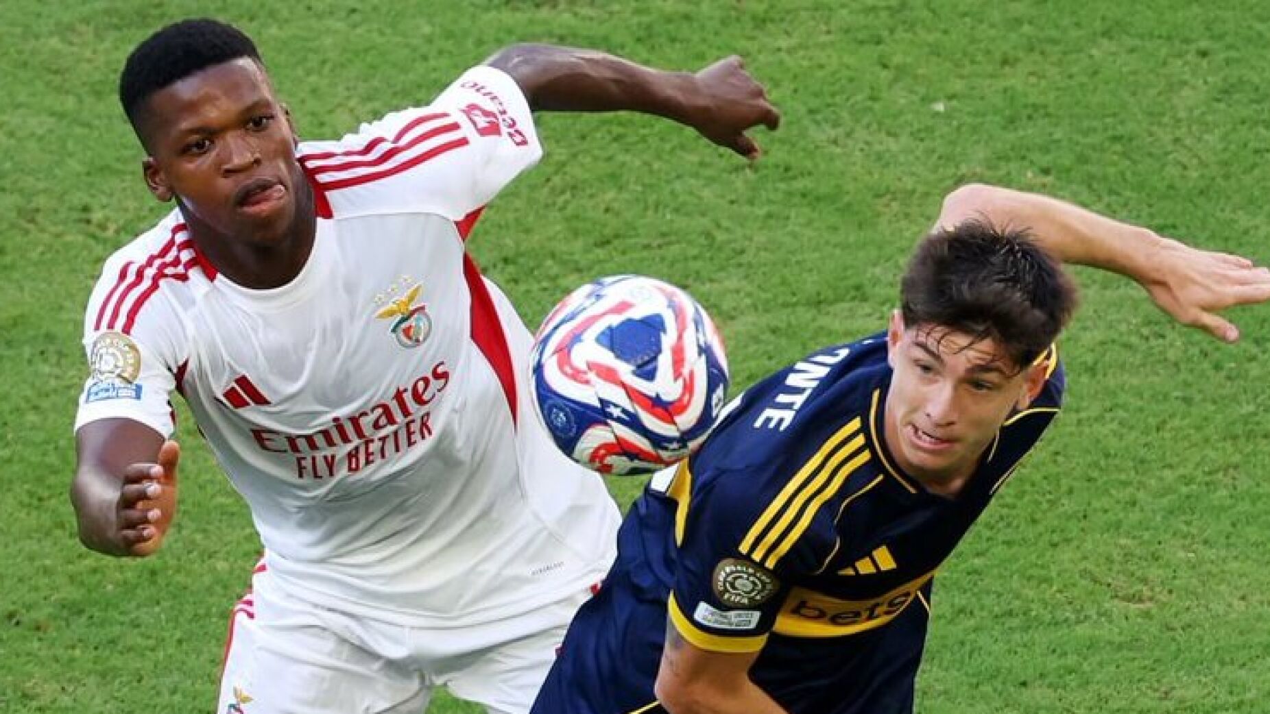 Benfica resgata empate perto do fim na estreia no Mundial de Clubes