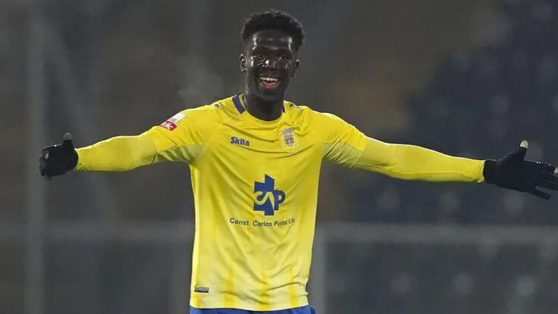 Arouca vende Chico Lamba e Sporting enche os cofres