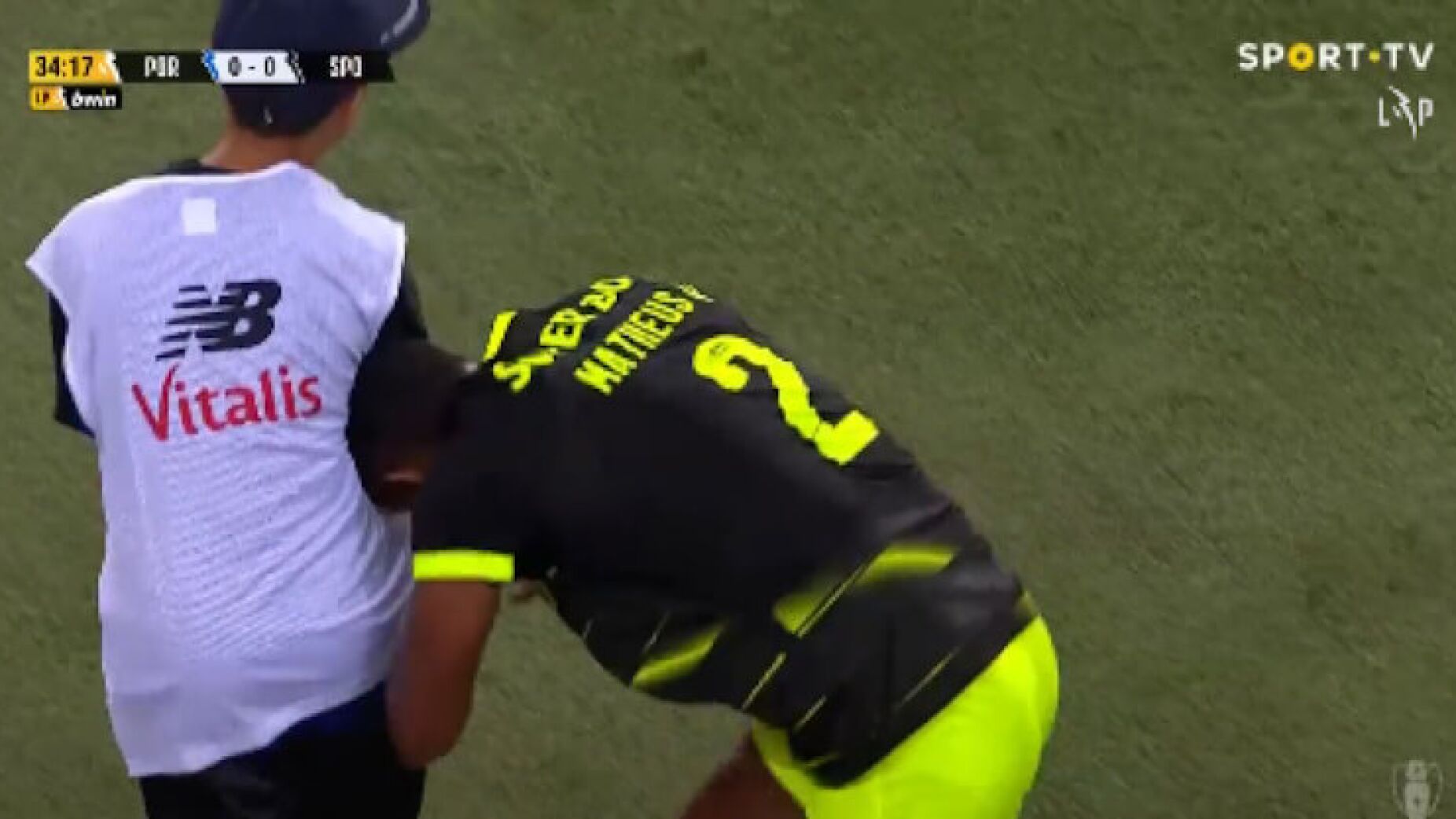 Matheus Reis acusado de agressão a apanha-bolas no FC Porto-Sporting