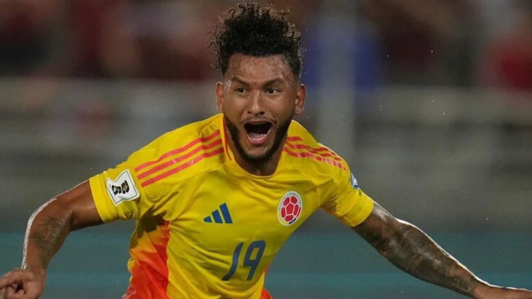 Luis Su&aacute;rez assina um poquer na vit&oacute;ria da Col&ocirc;mbia (V&Iacute;DEO)