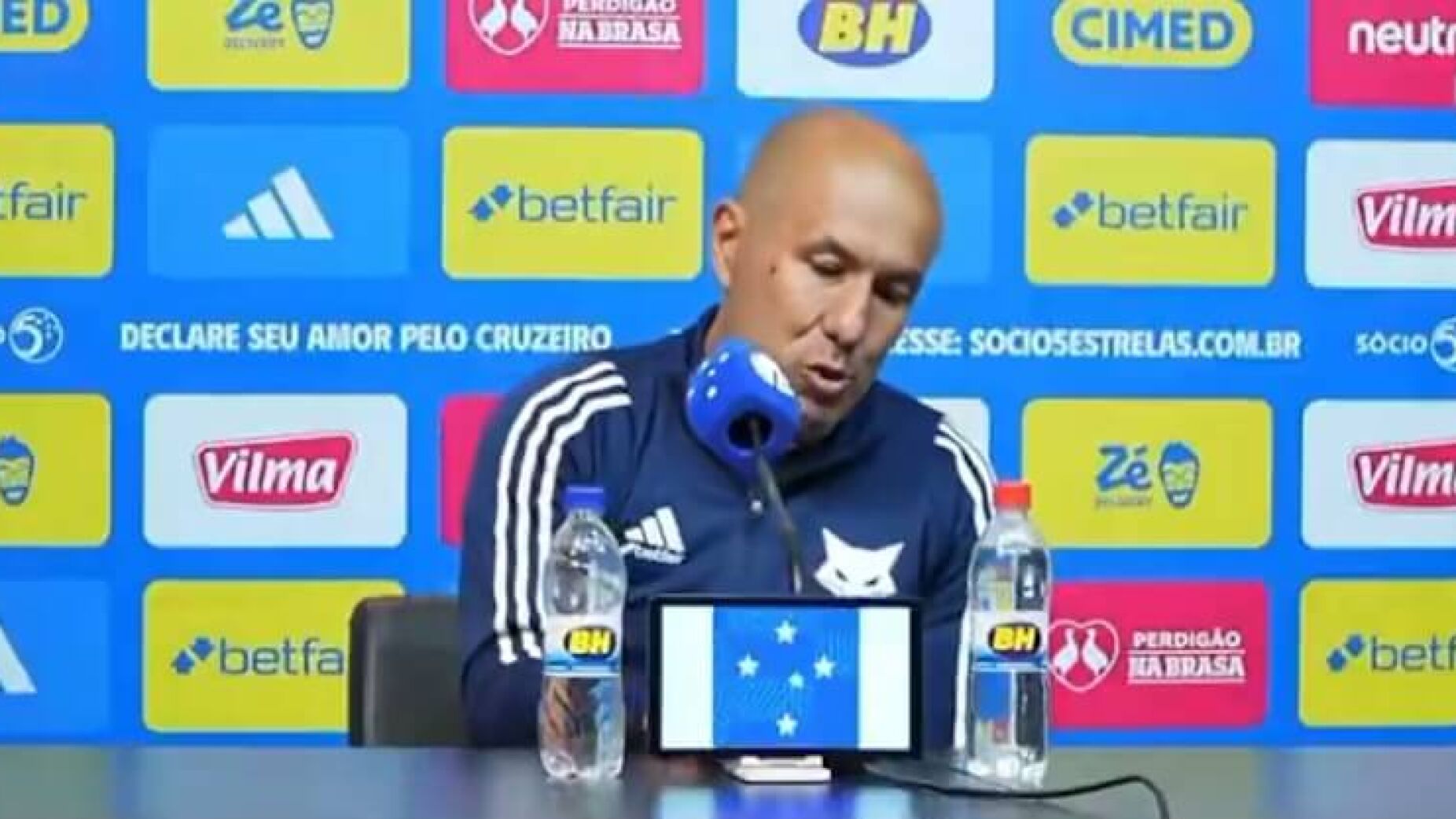 Leonardo Jardim emocionado após levar Cruzeiro às ‘meias’ da Taça do Brasil