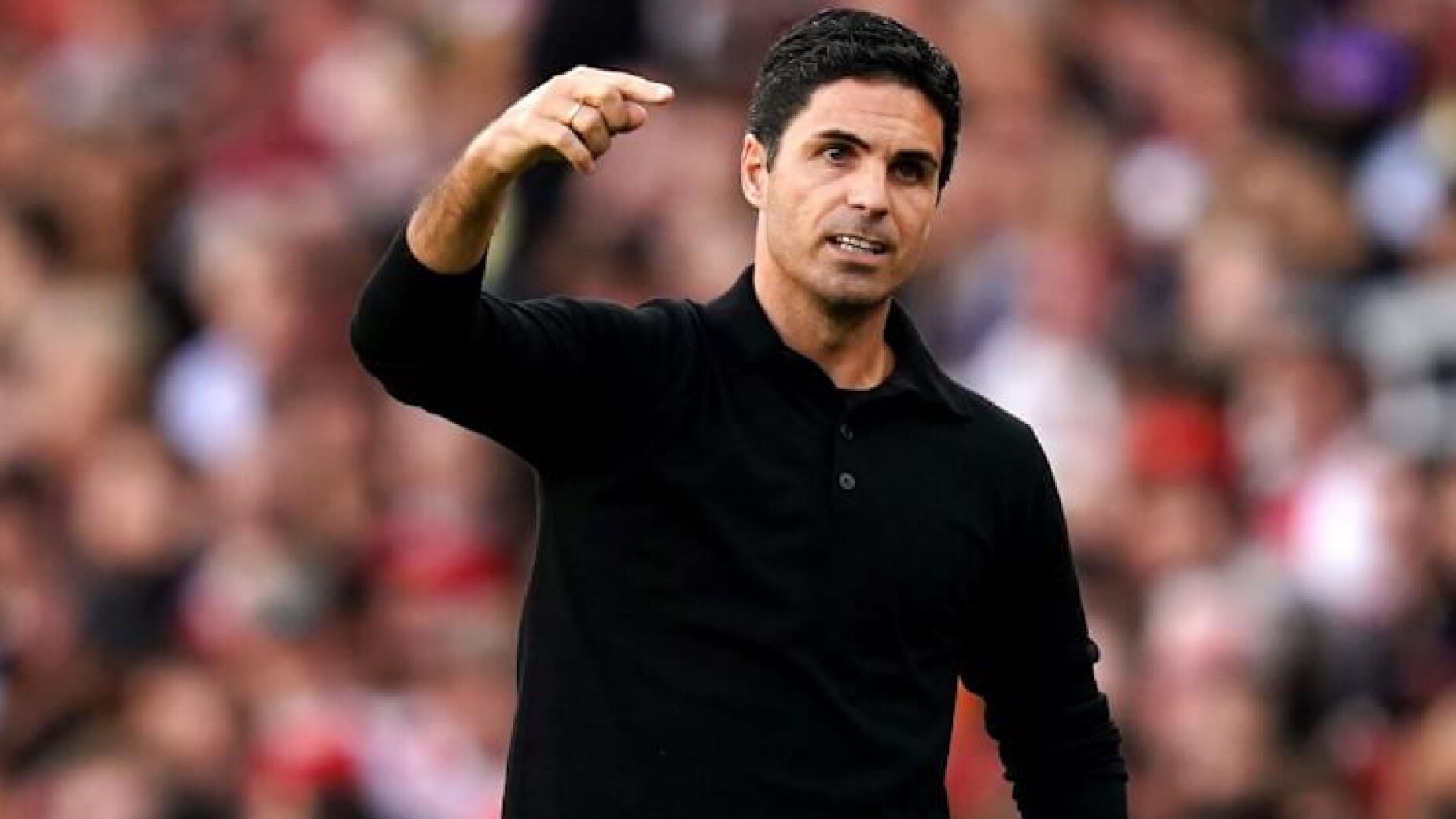 Arteta compara jogador do Arsenal a Ronaldo: "Pode vencer a Bola de Ouro"