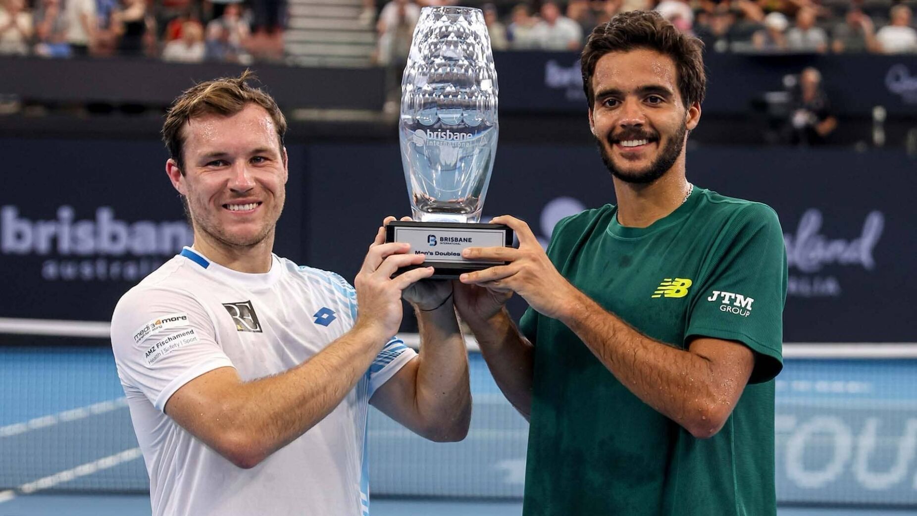 De Brisbane para a hist&oacute;ria: Francisco Cabral conquista mais um t&iacute;tulo ATP em pares