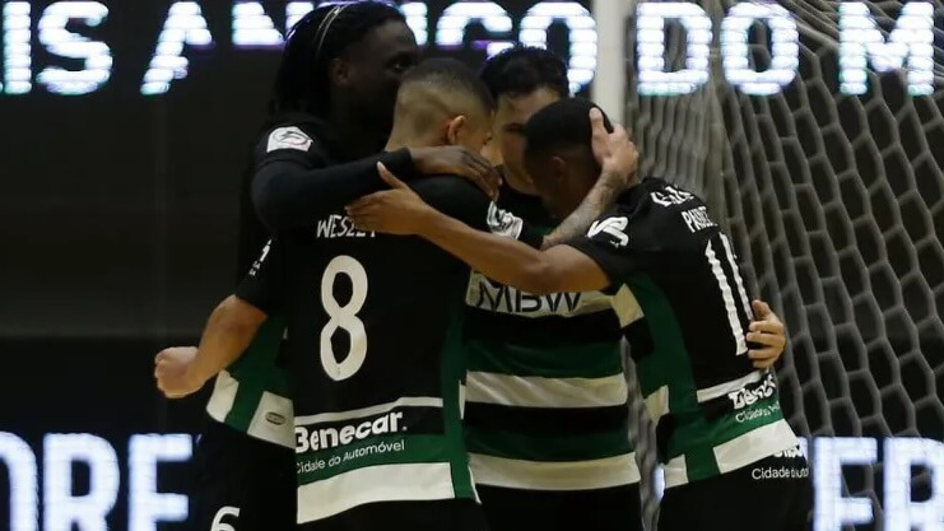 Sporting sofre mas junta-se ao Benfica na final do campeonato de futsal