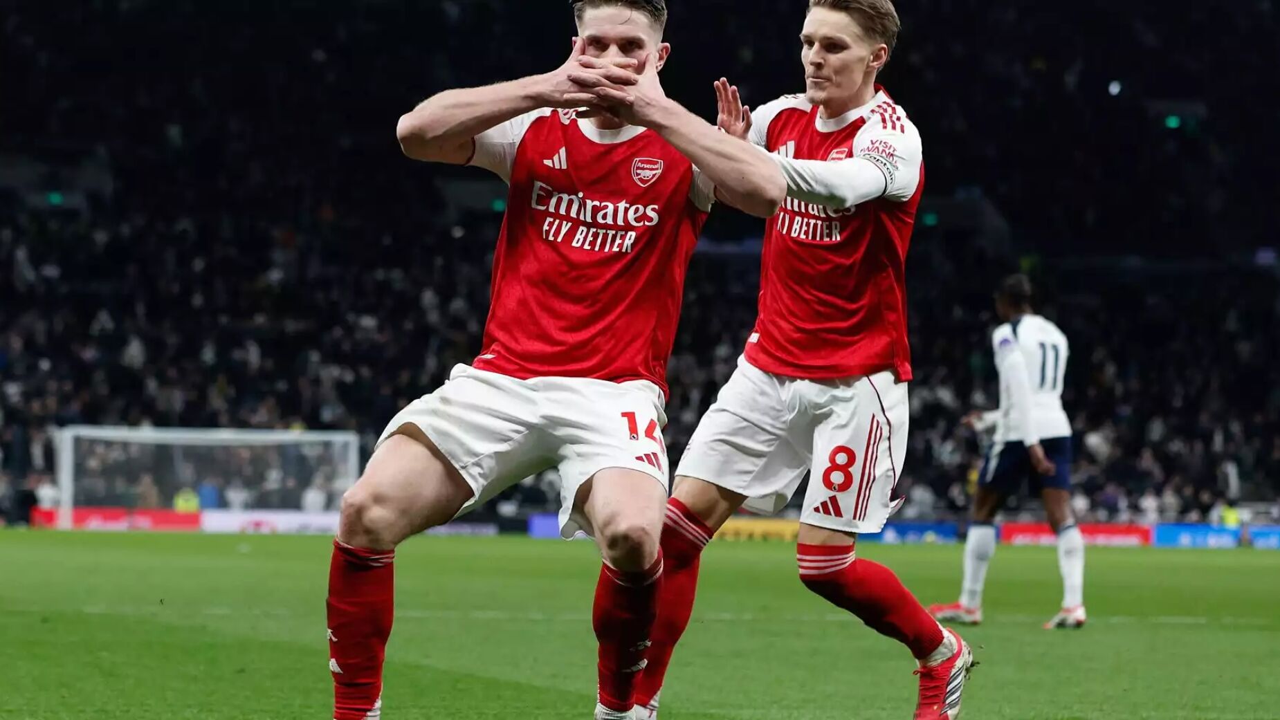 De contestado a decisivo: Gy&ouml;keres responde em grande no d&eacute;rbi e deixa marca em Londres