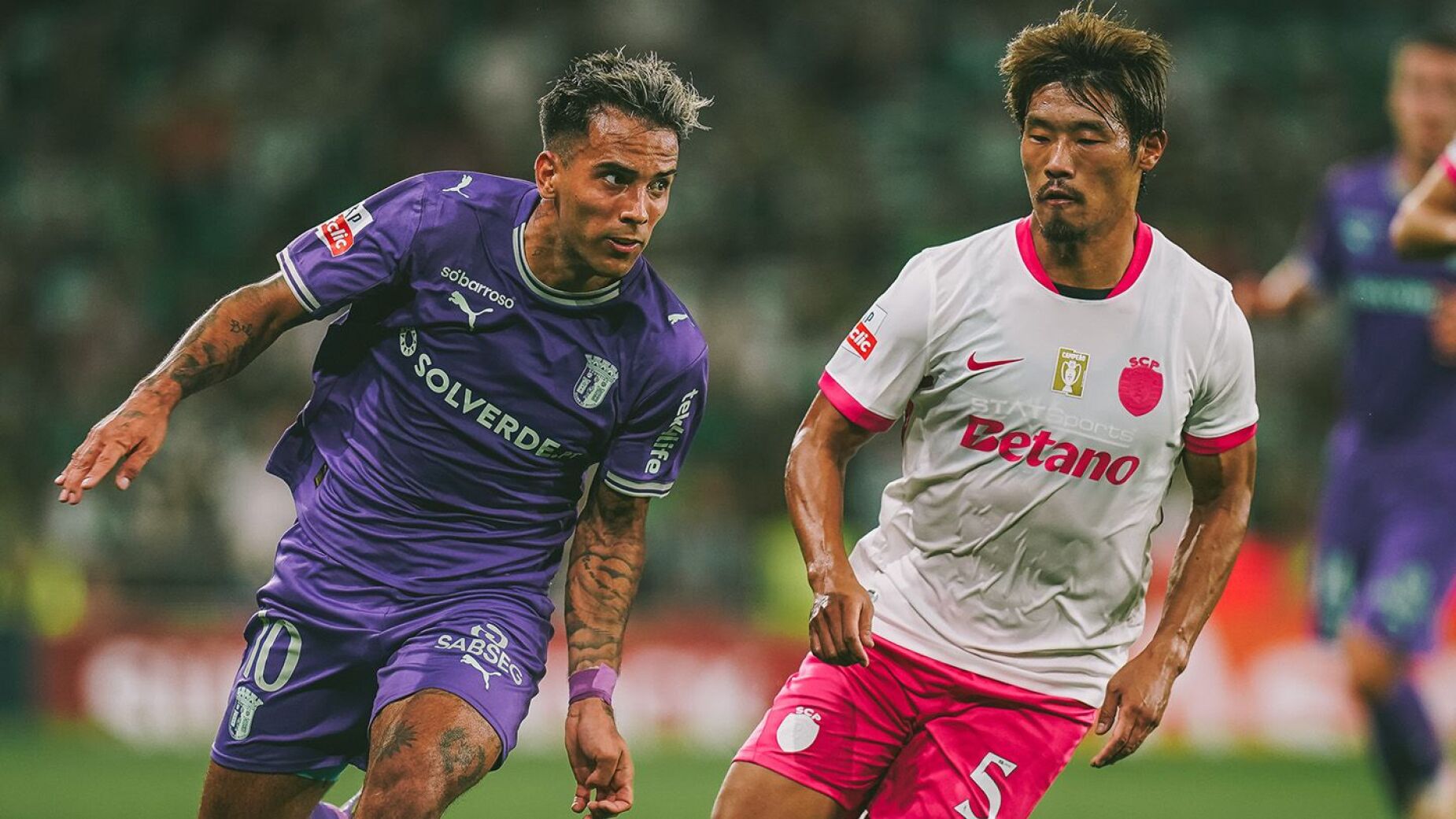 Duelo de peso em Braga: Sporting testa ambi&ccedil;&otilde;es num dos est&aacute;dios mais dif&iacute;ceis da Liga