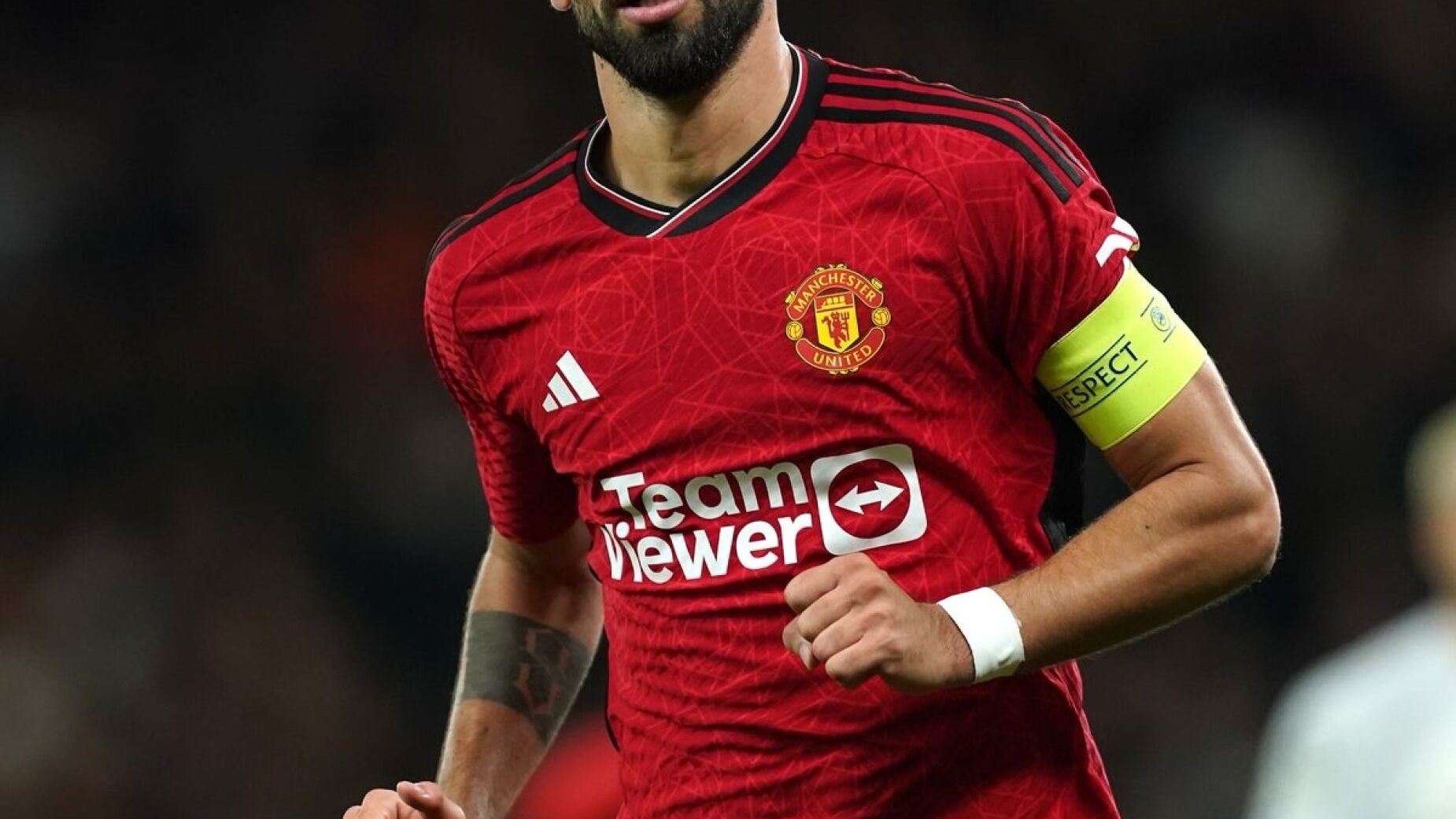 Balne&aacute;rio em alerta: sa&iacute;da de Amorim pode empurrar Bruno Fernandes para longe de Old Trafford