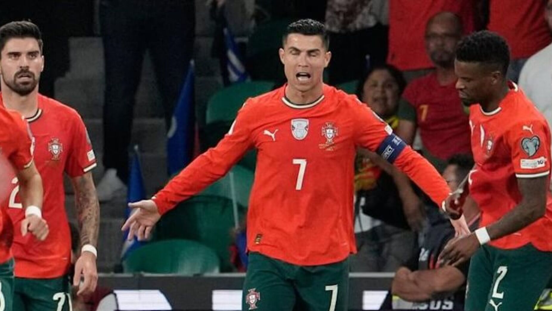 Balde de água fria a acabar adia apuramento de Portugal para o Mundial